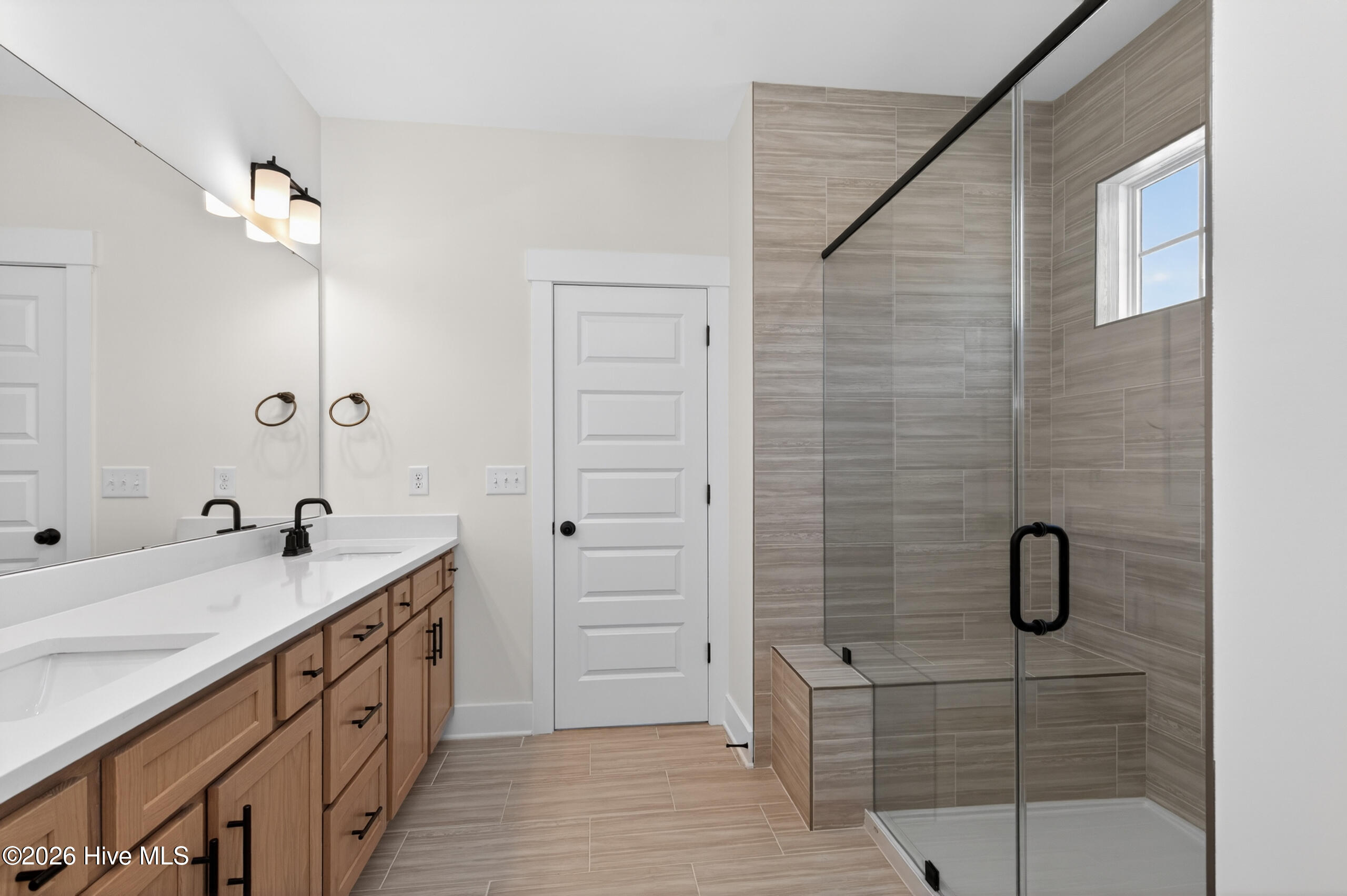 252 Devereux Drive 3001