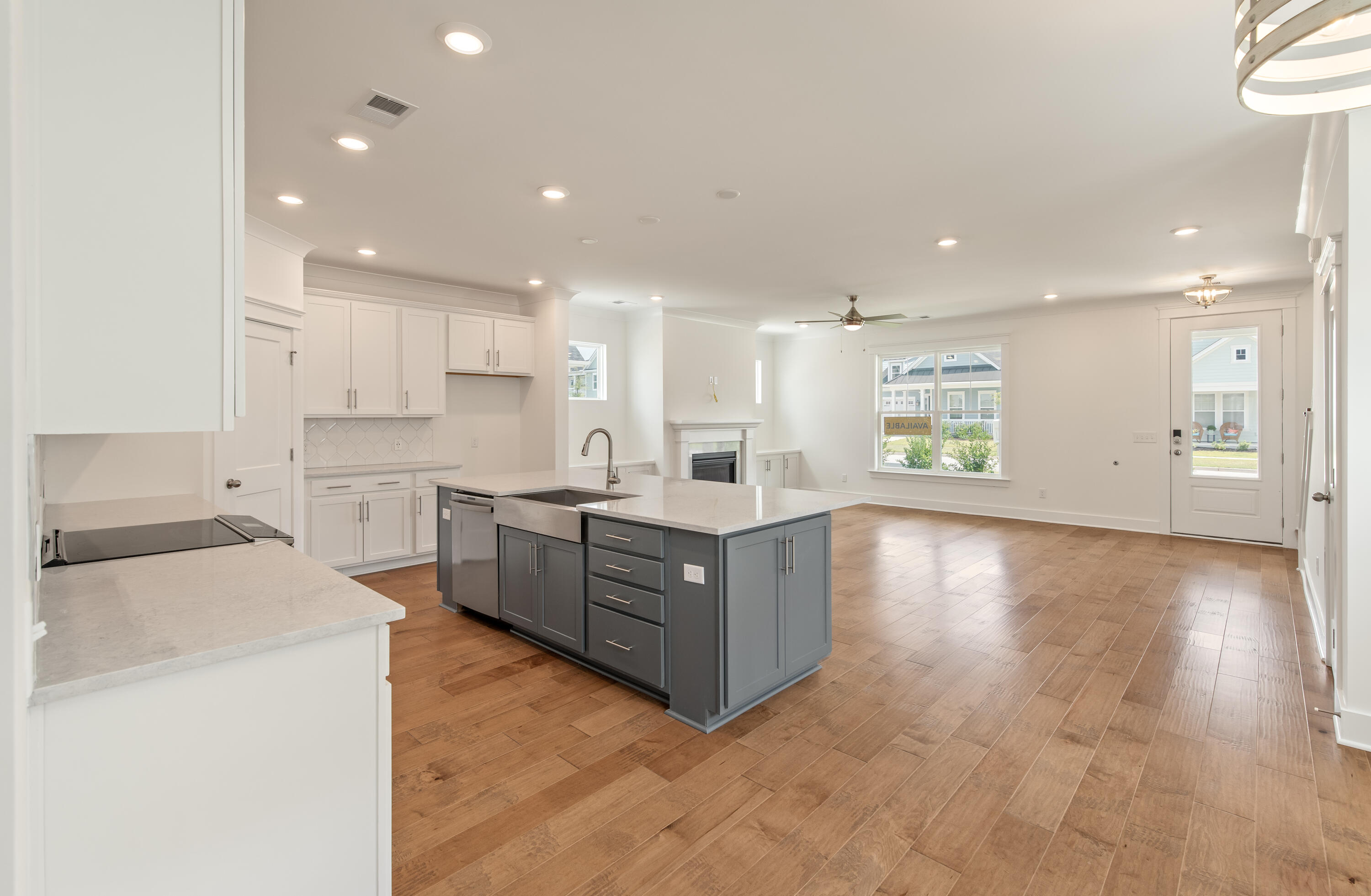 367 Pascalis Place 2003