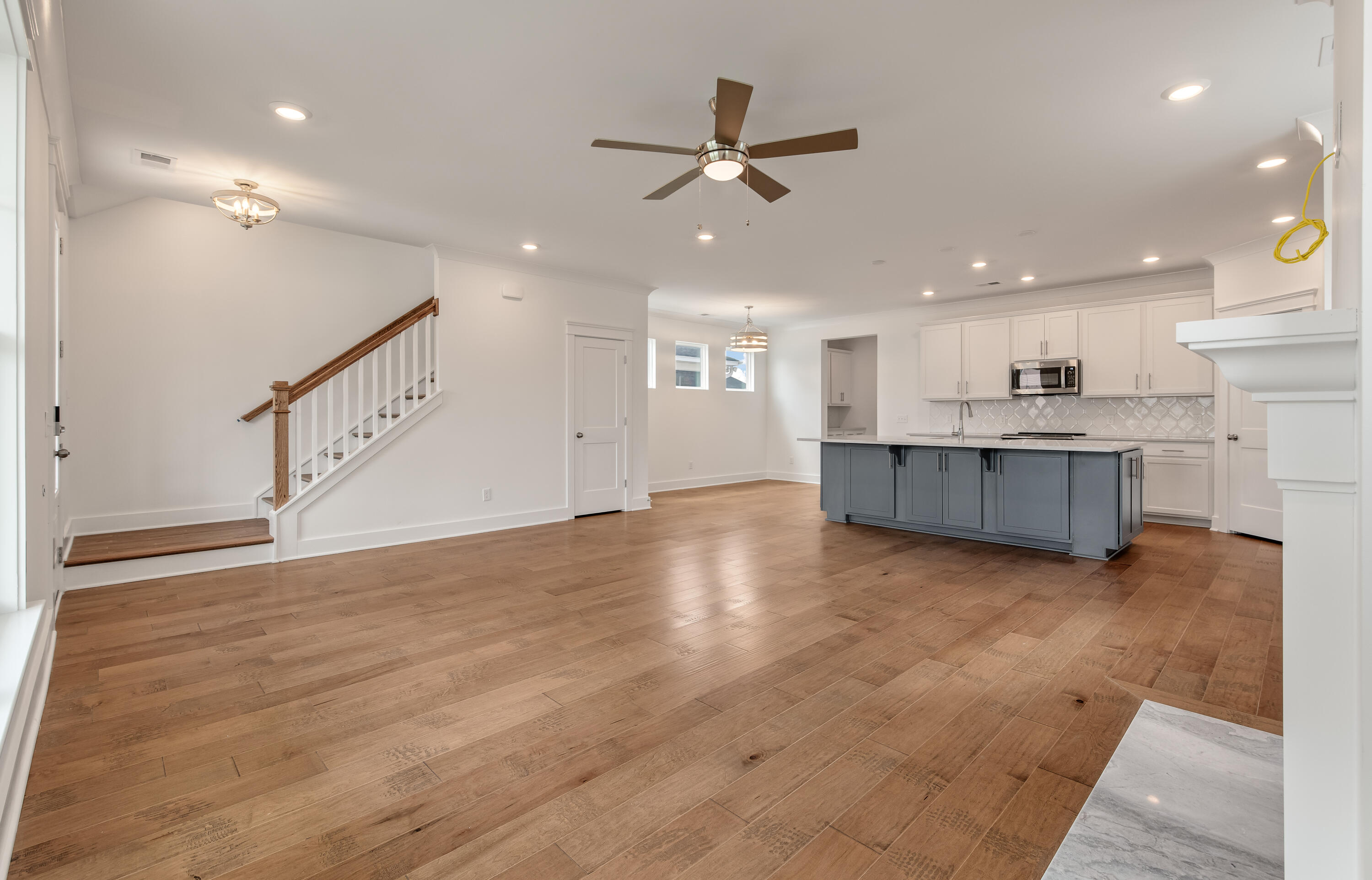 367 Pascalis Place 2003