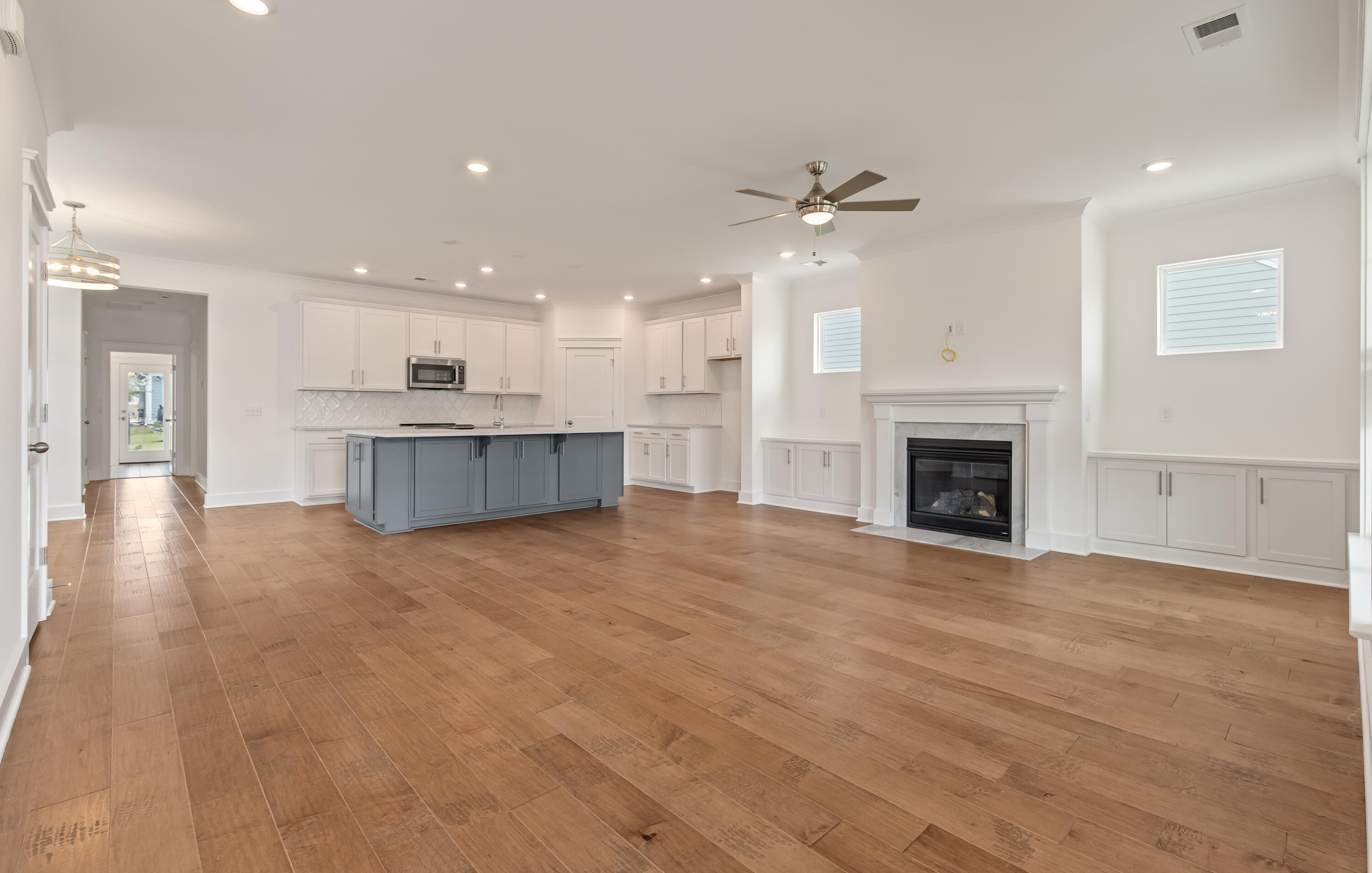 367 Pascalis Place 2003