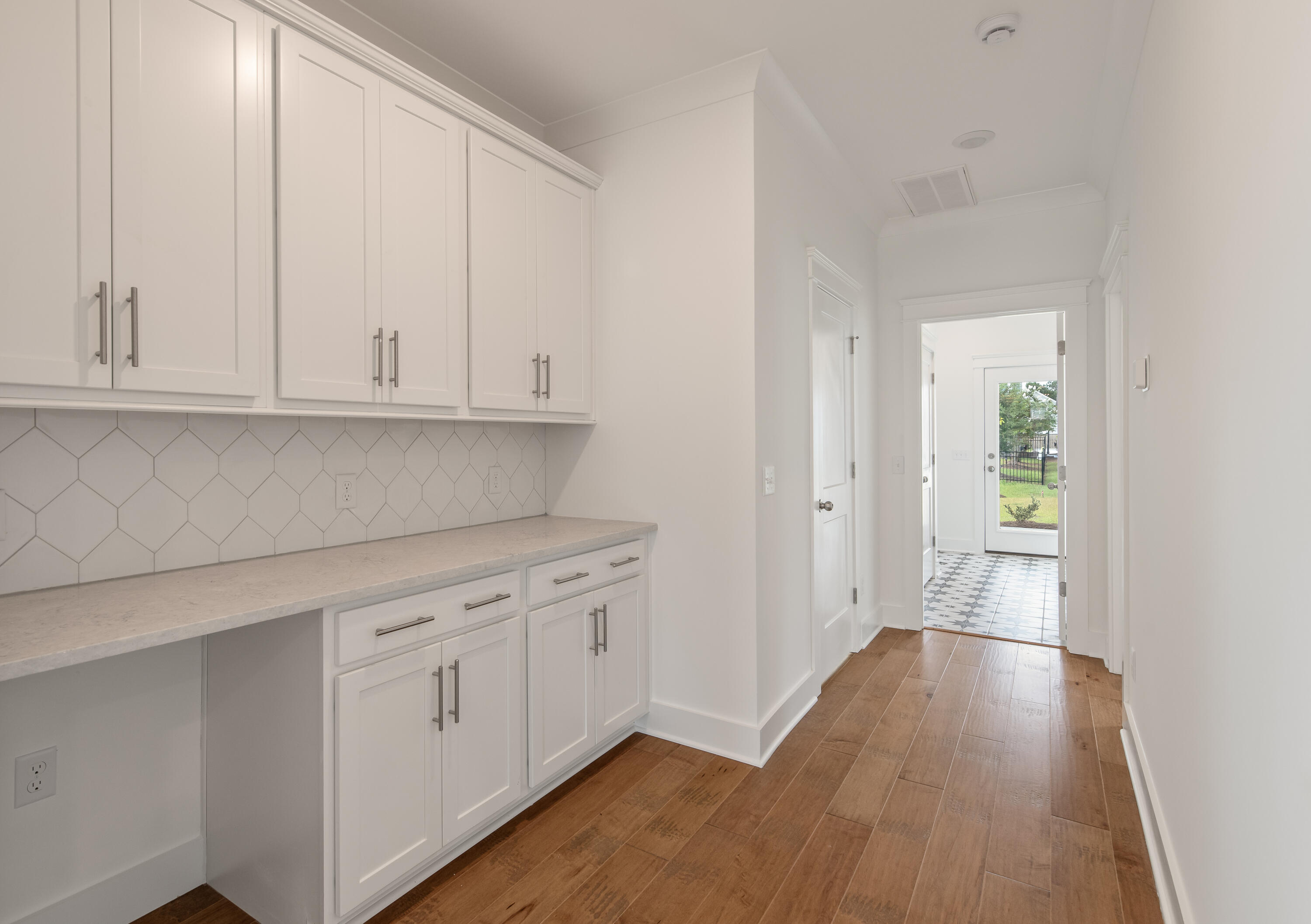 367 Pascalis Place 2003