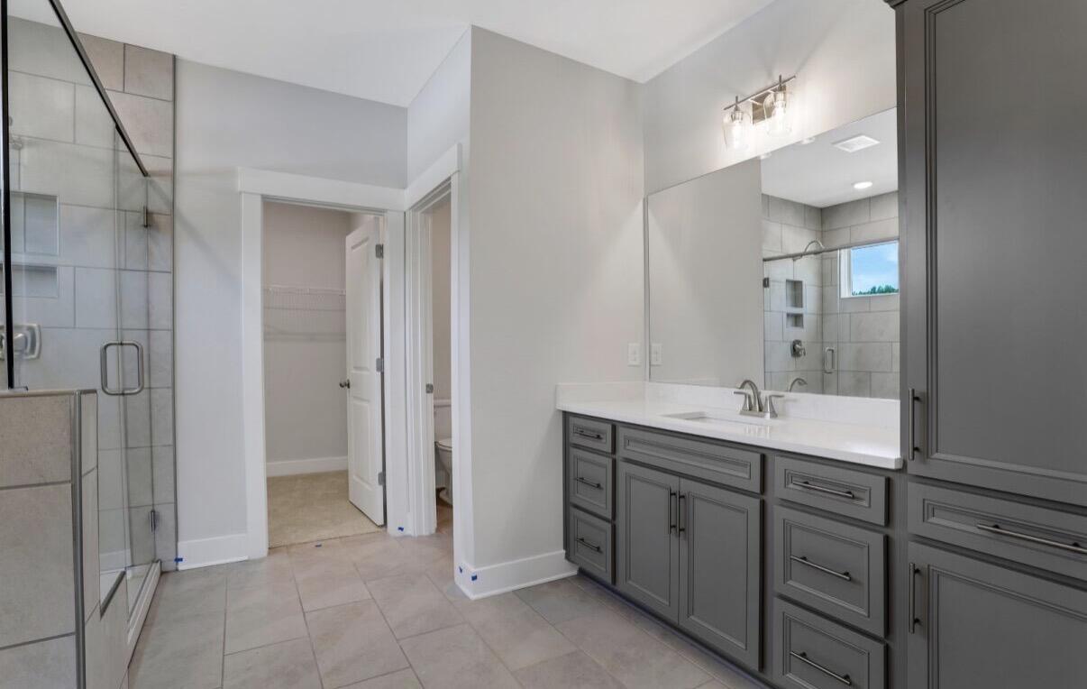 263 Devereux Drive 4001