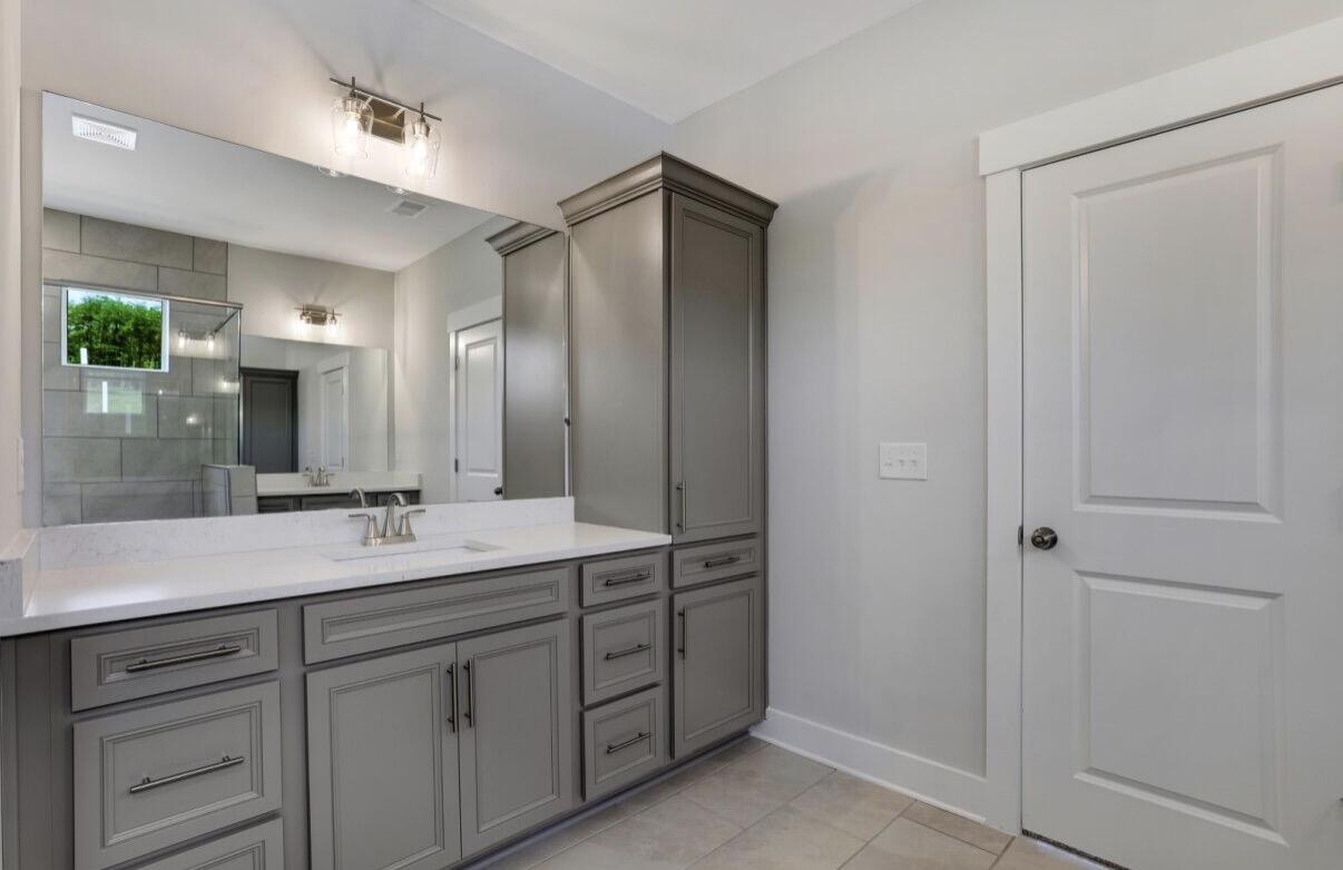 263 Devereux Drive 4001