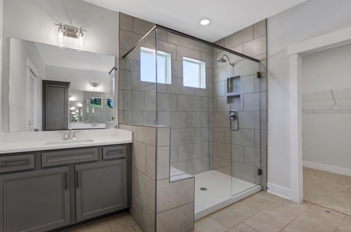 263 Devereux Drive 4001