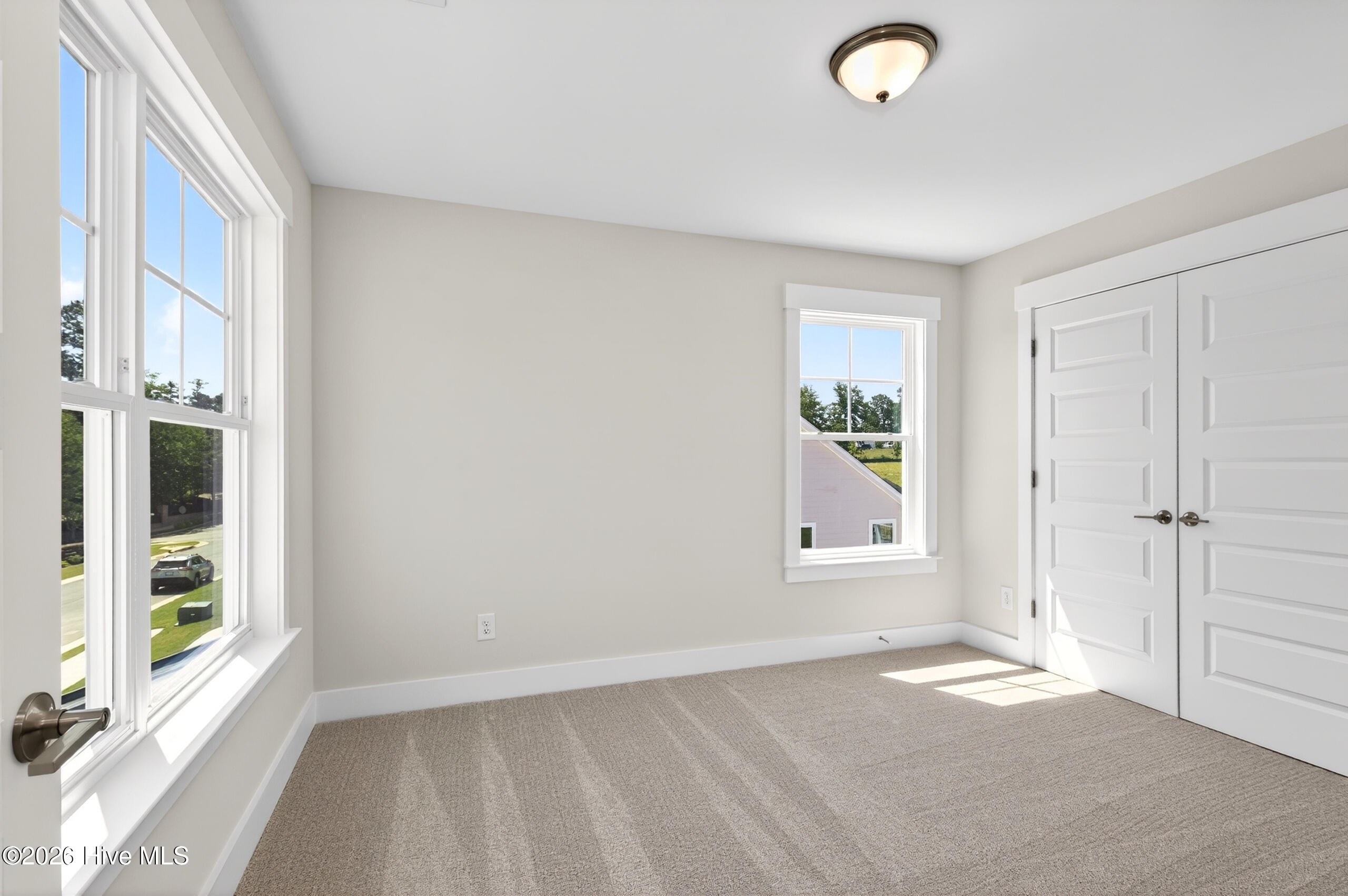 371 Pascalis Place 2004