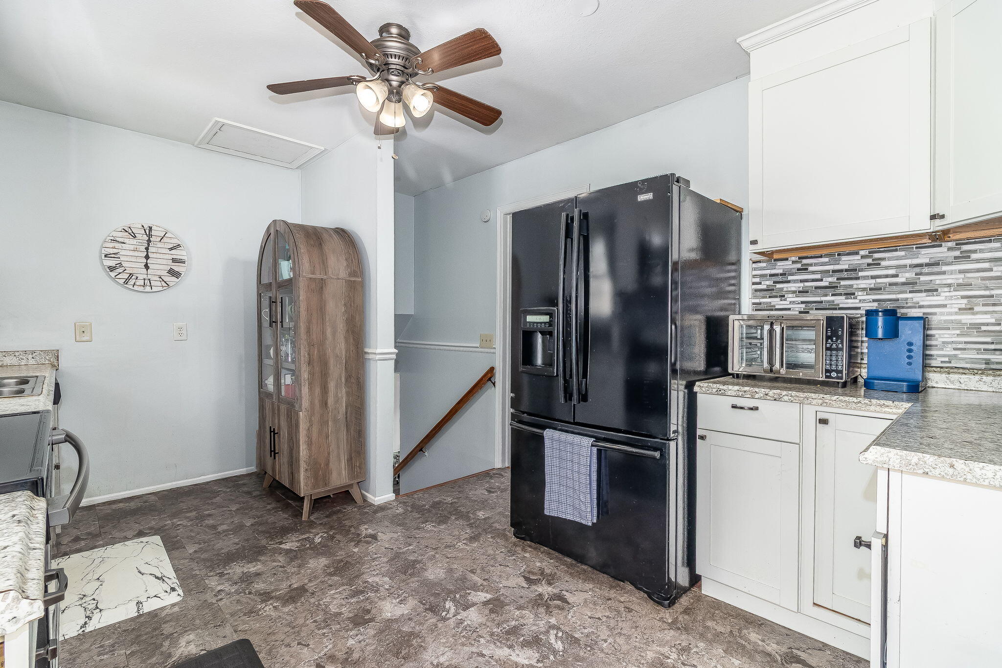 2211 Mura Drive