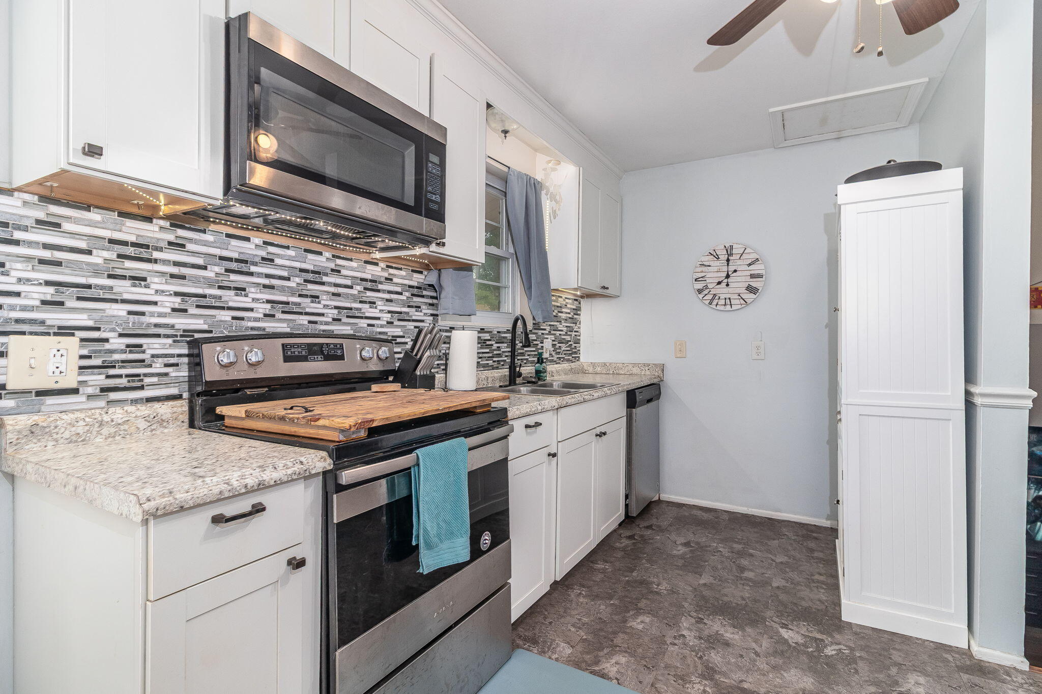 2211 Mura Drive