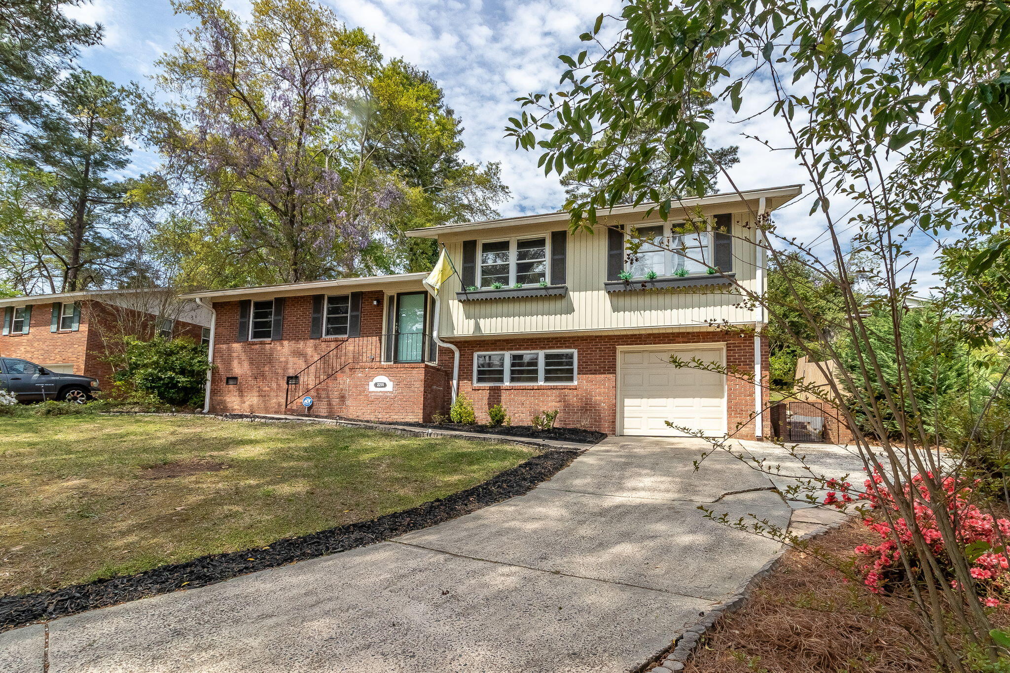 2211 Mura Drive