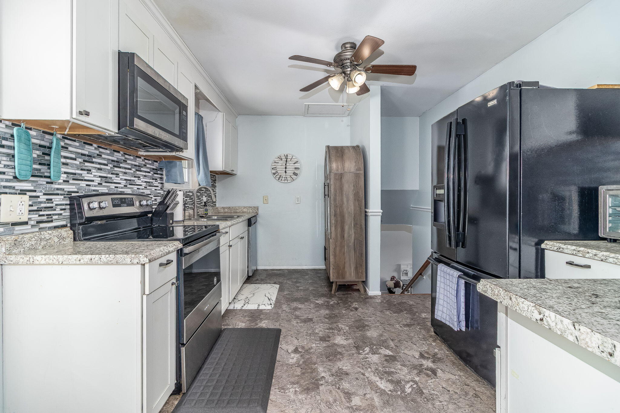 2211 Mura Drive