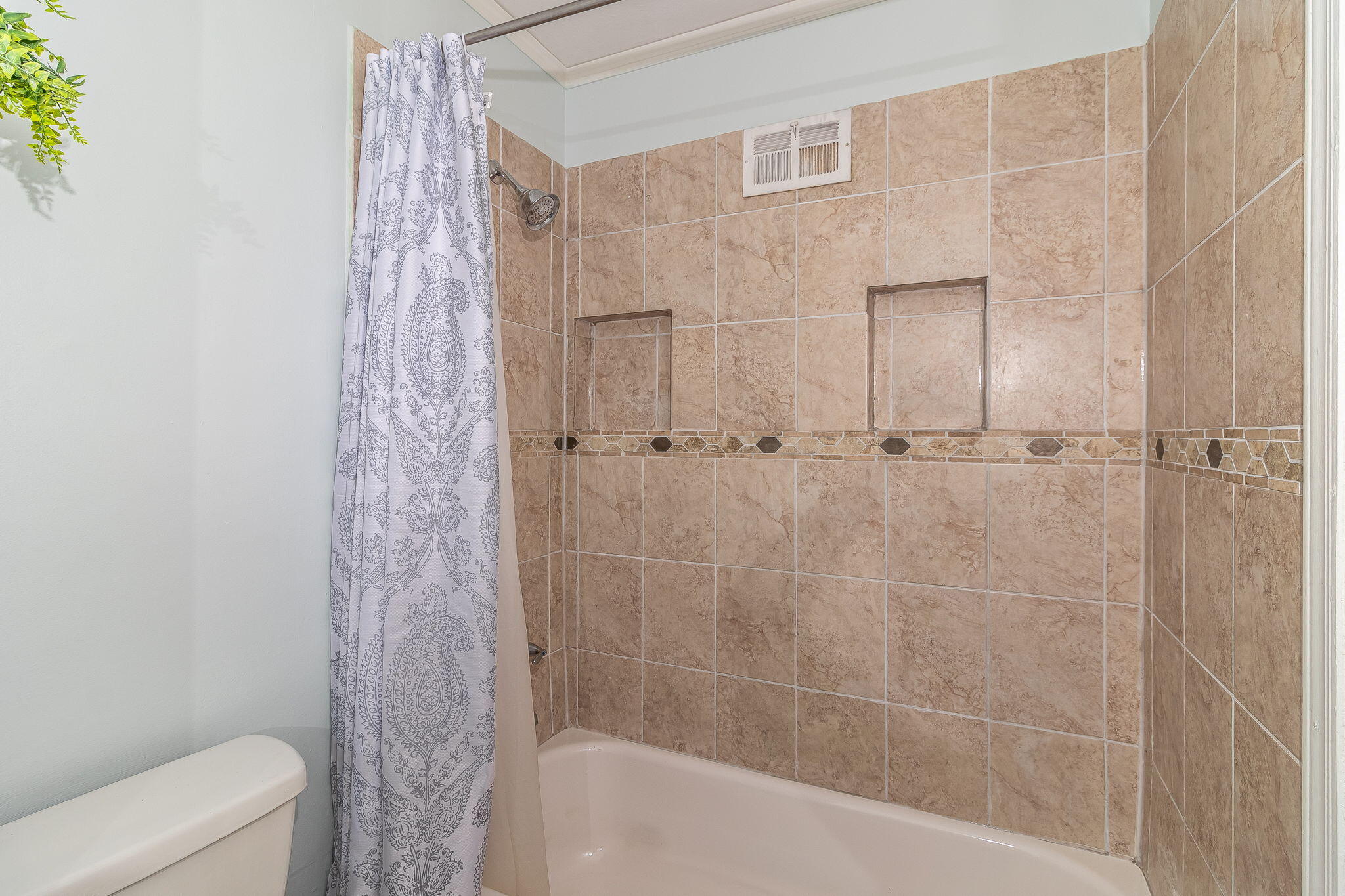 2211 Mura Drive