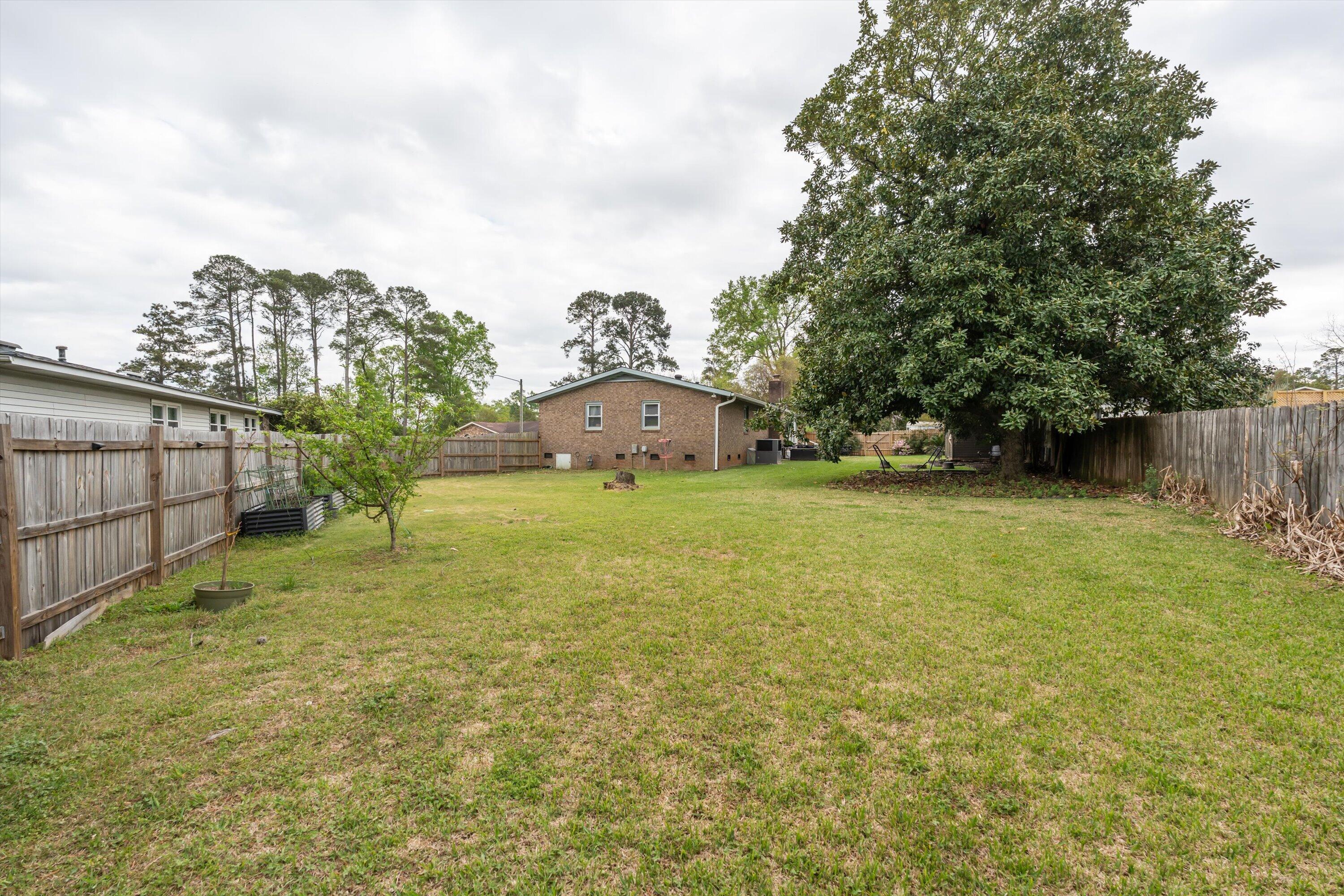 2518 E Springwood Court