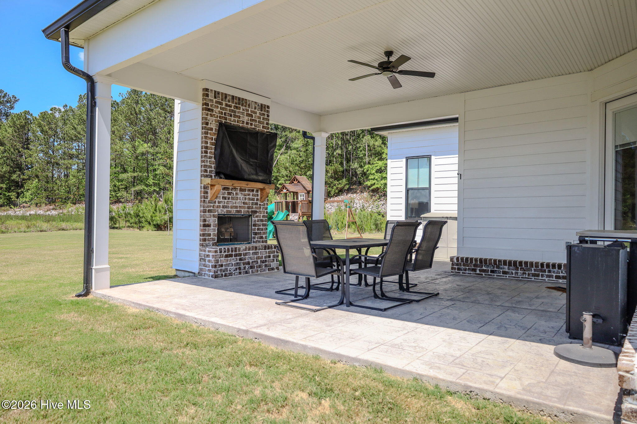 214 Cardinal Court