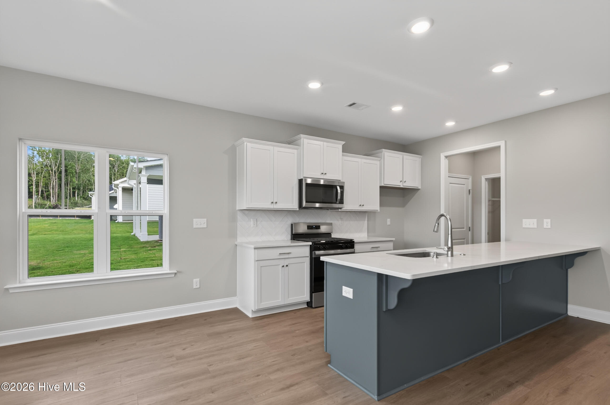 605 Pherson Street L58