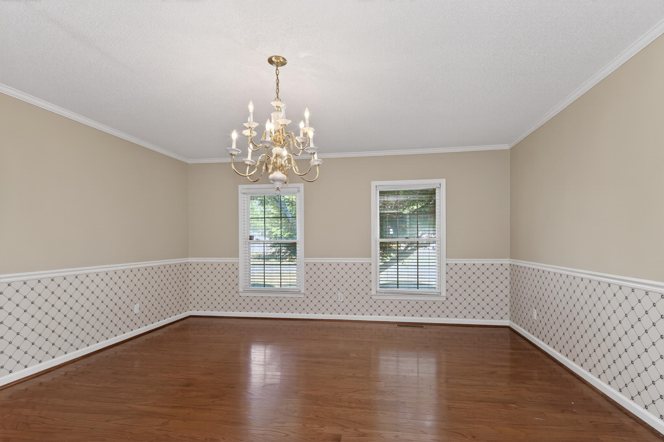 203 Canterbury Drive