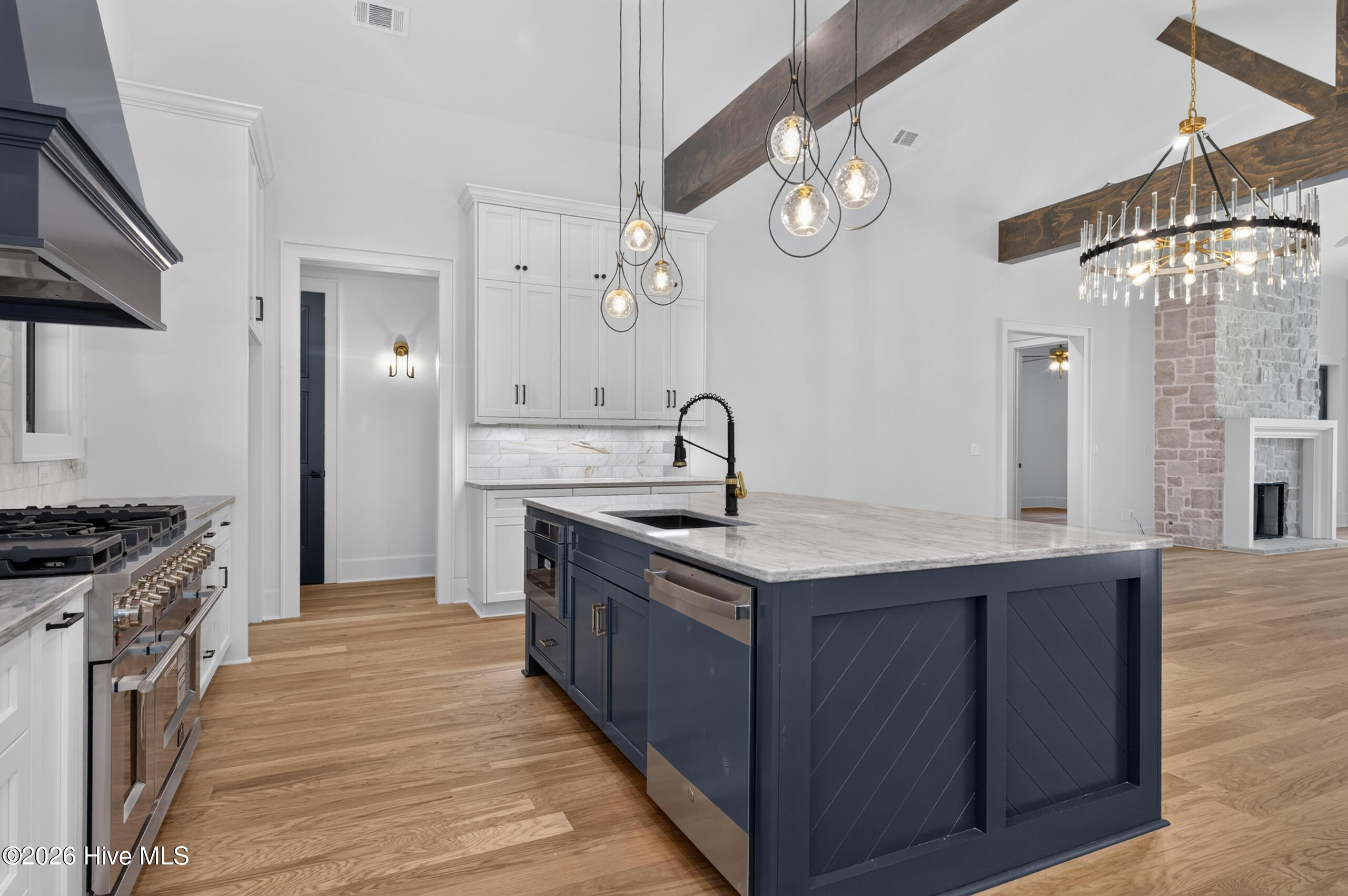 2563 William Few Parkway