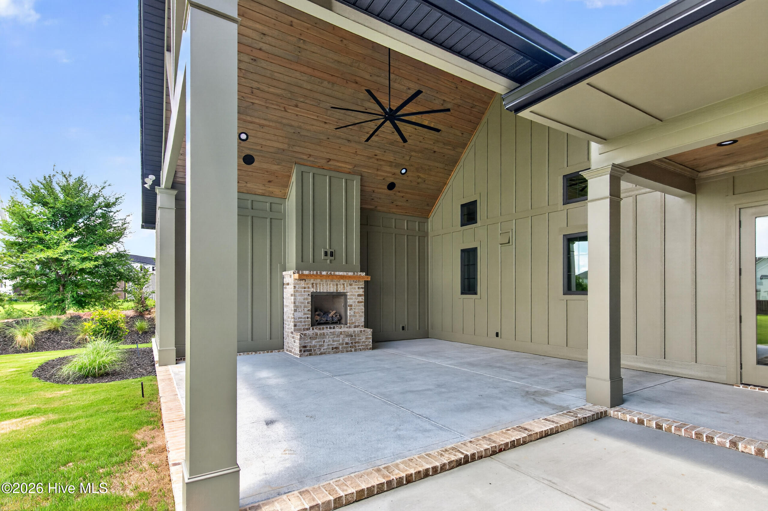 2563 William Few Parkway