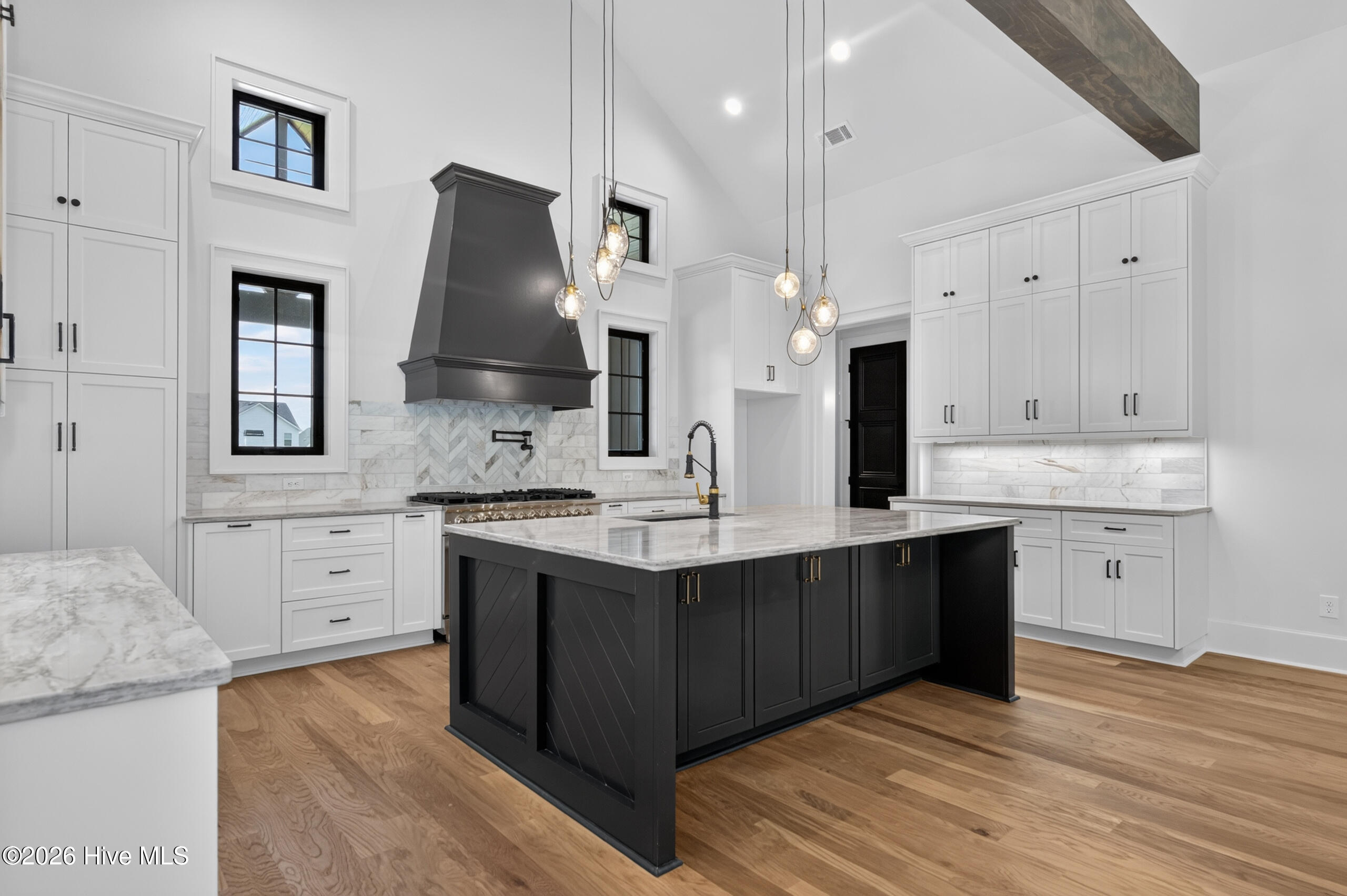 2563 William Few Parkway