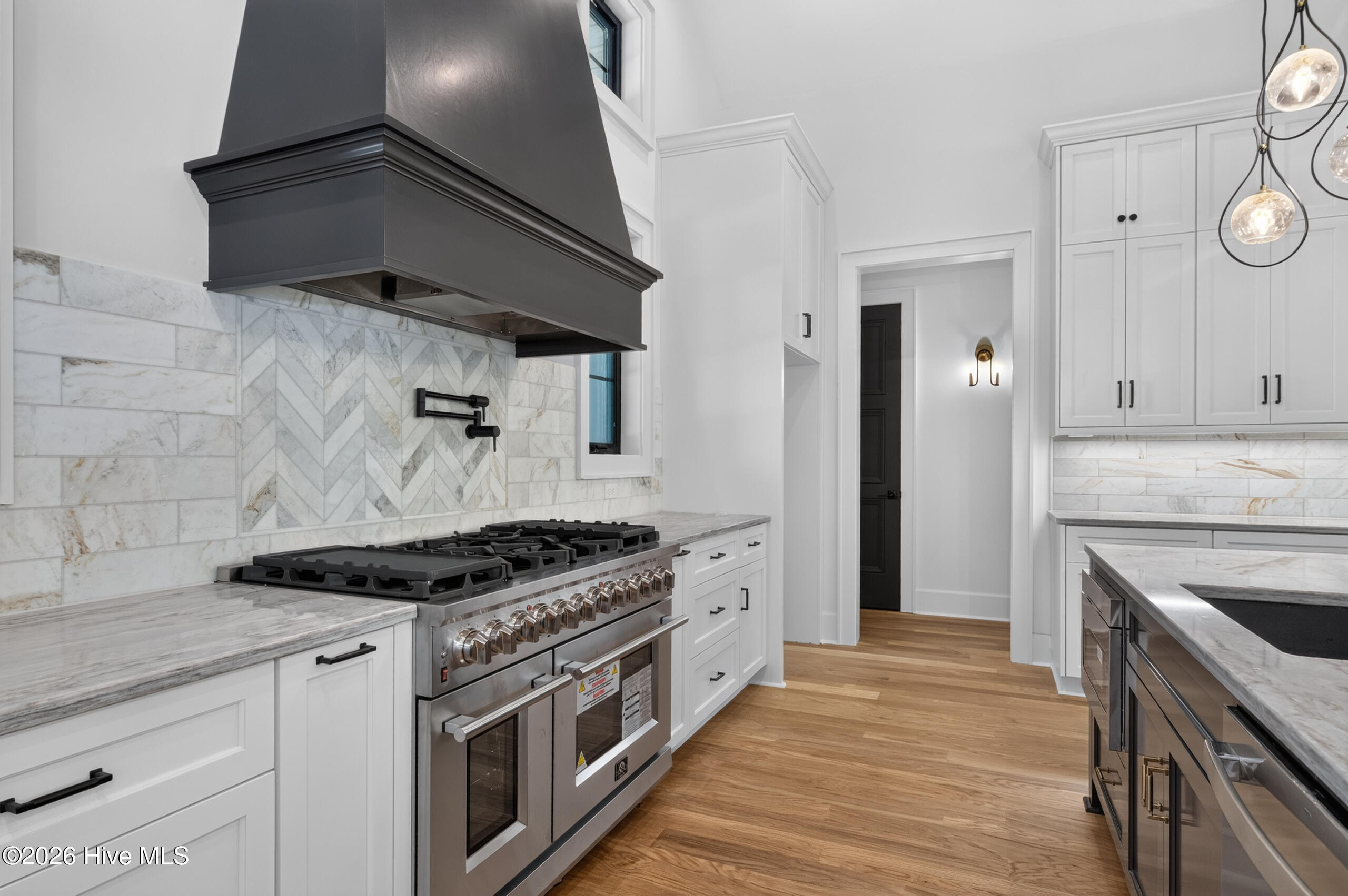 2563 William Few Parkway