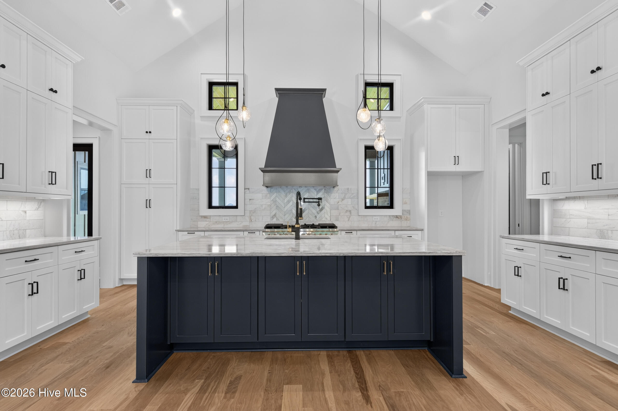 2563 William Few Parkway