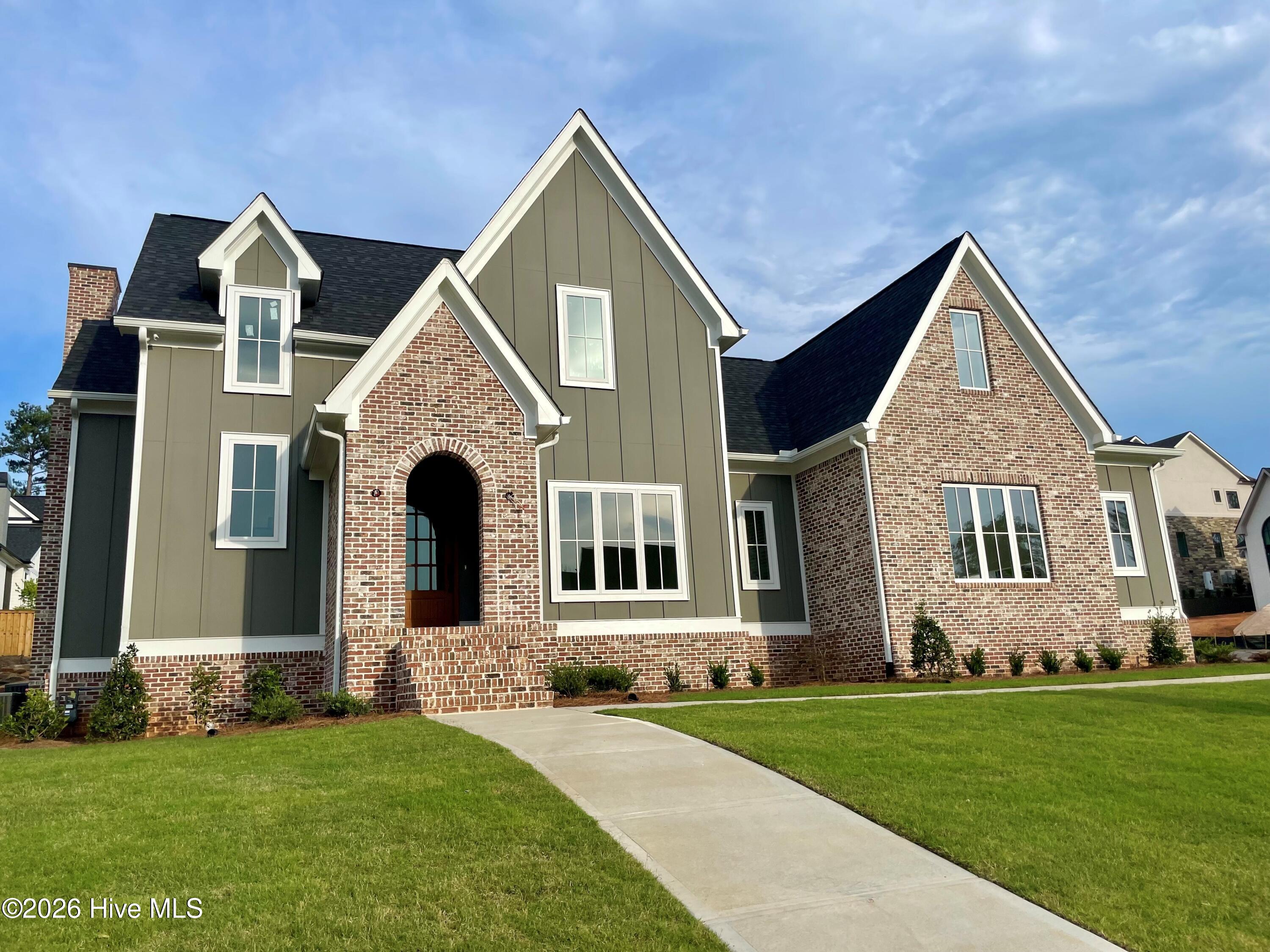 880 Audubon Way