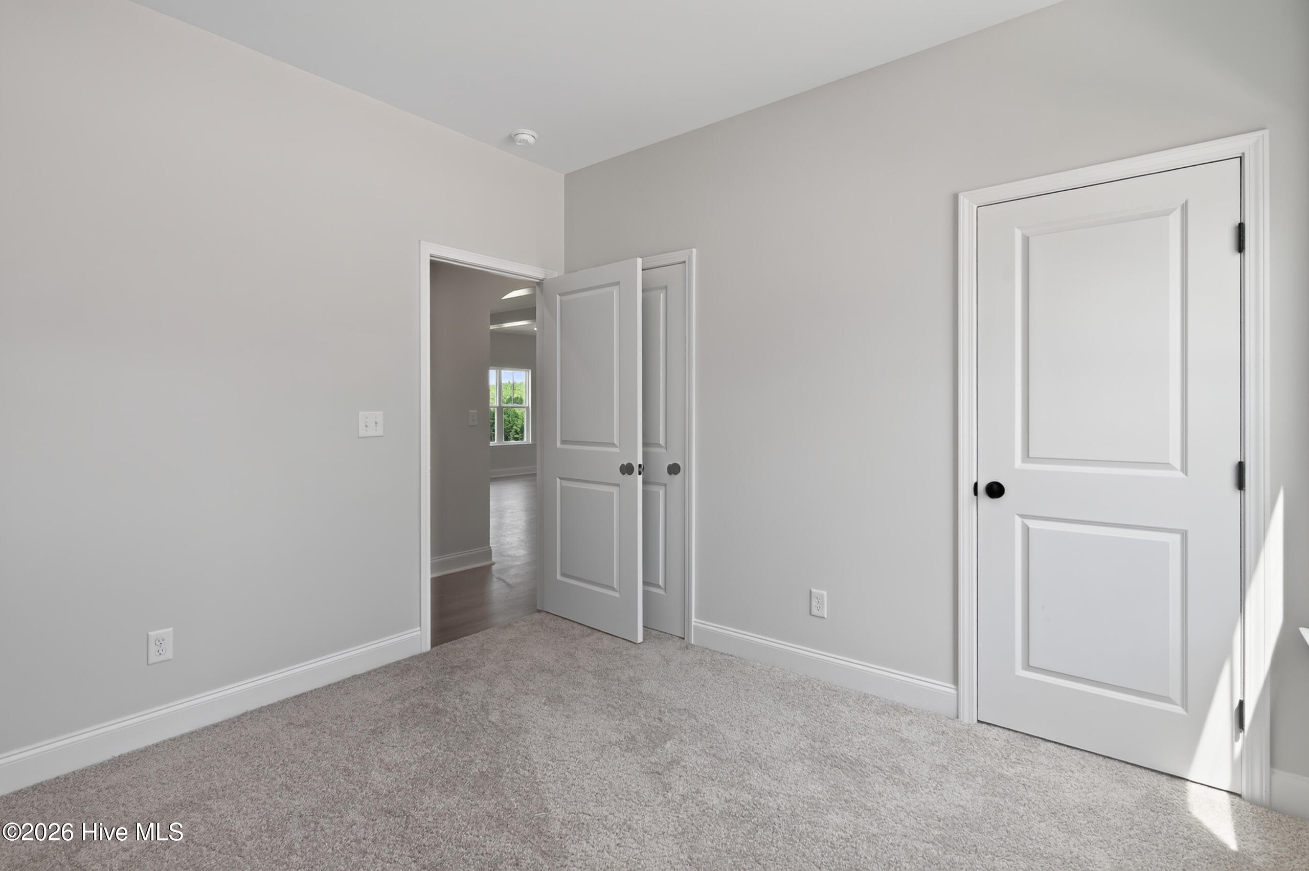549 Pherson Street L61
