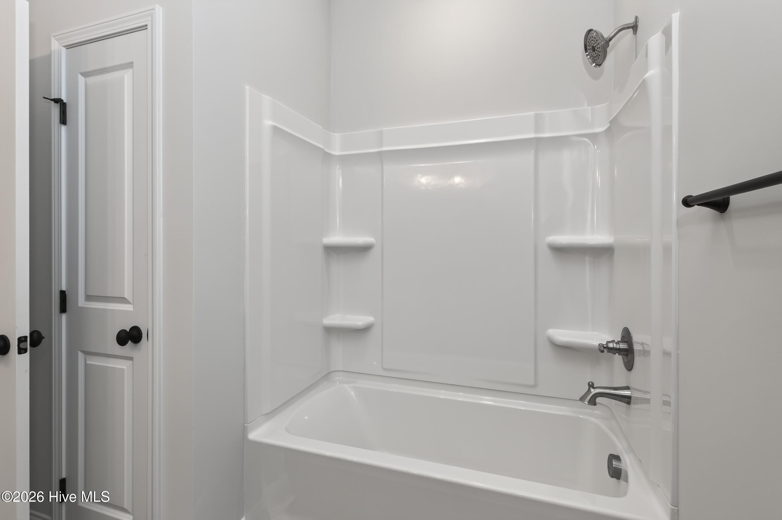 549 Pherson Street L61