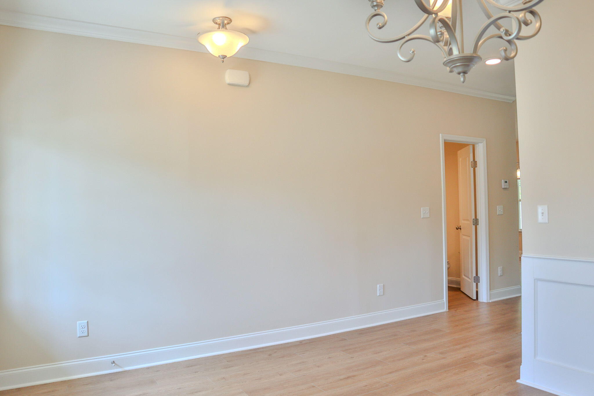 1305 Batchelor Court
