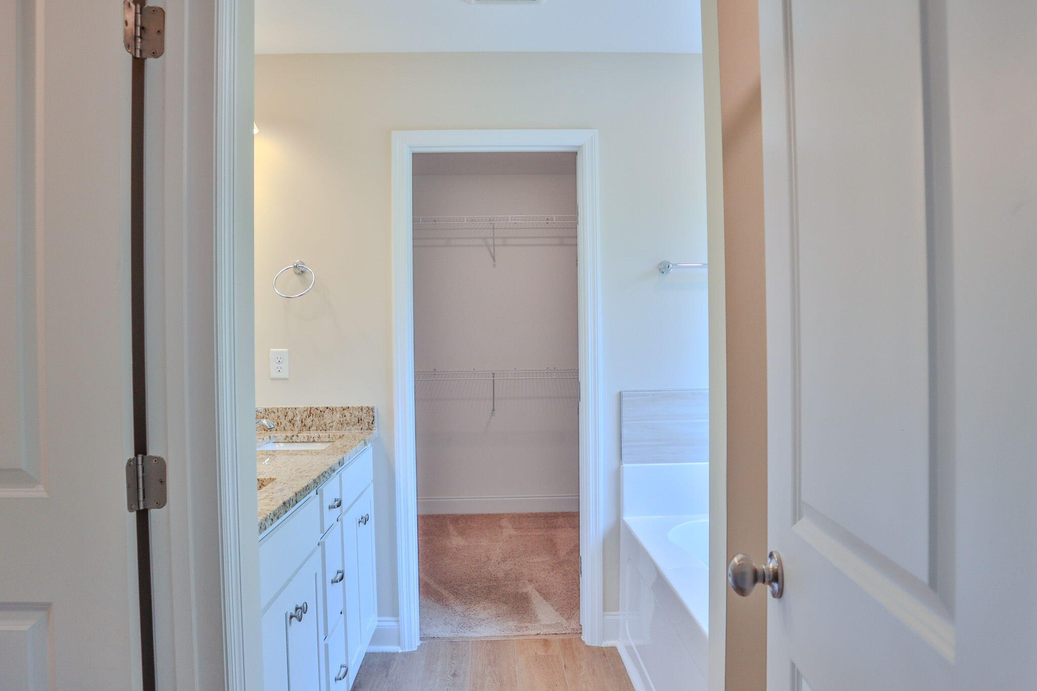 1305 Batchelor Court
