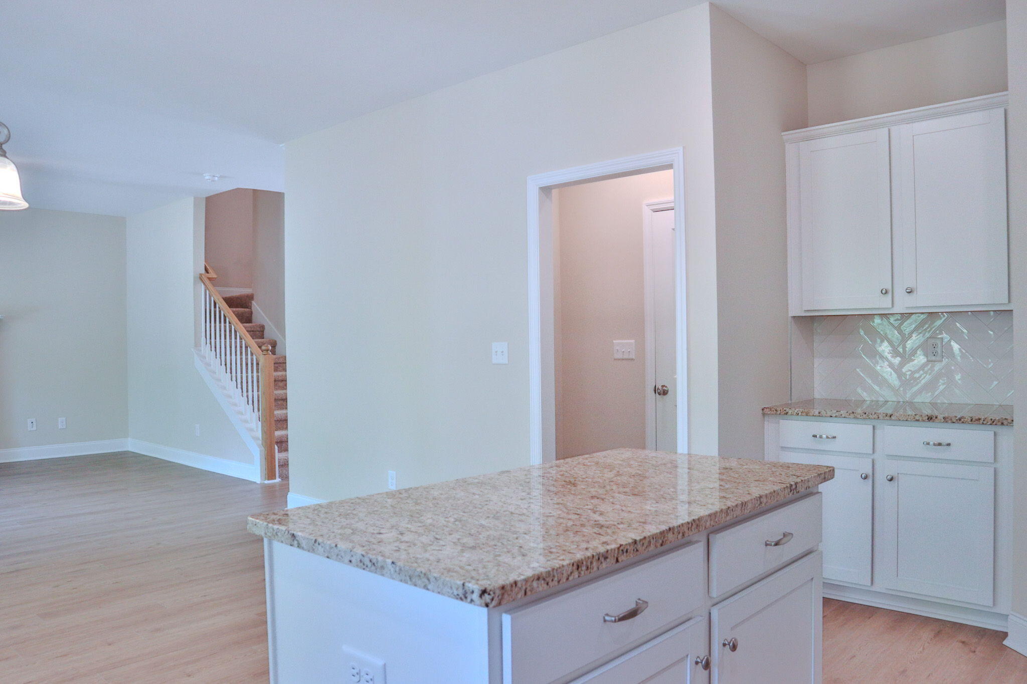 1305 Batchelor Court