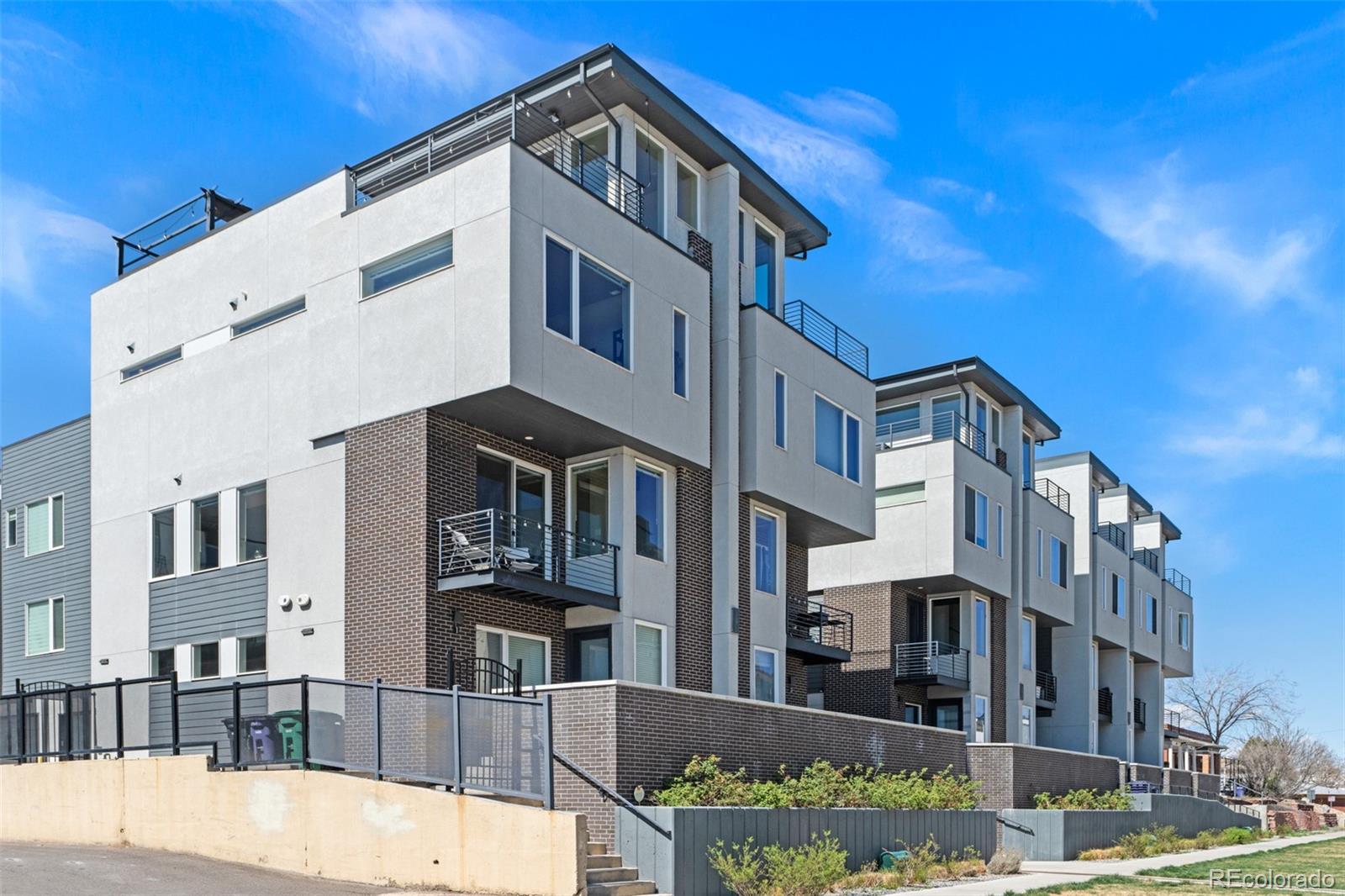 For Sale: 1573 Grove Street Unit: 3