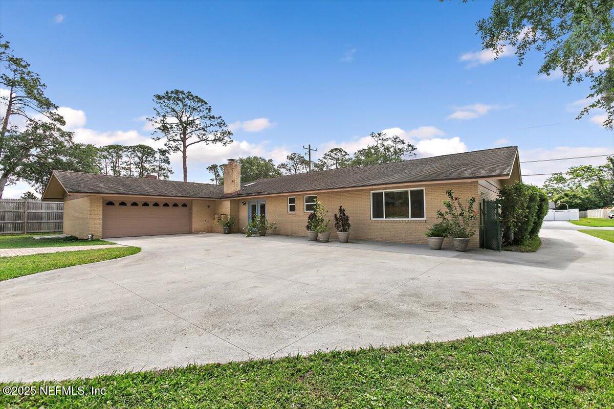 2327 CHERYL Drive