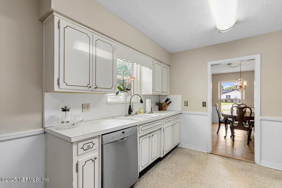2327 CHERYL Drive