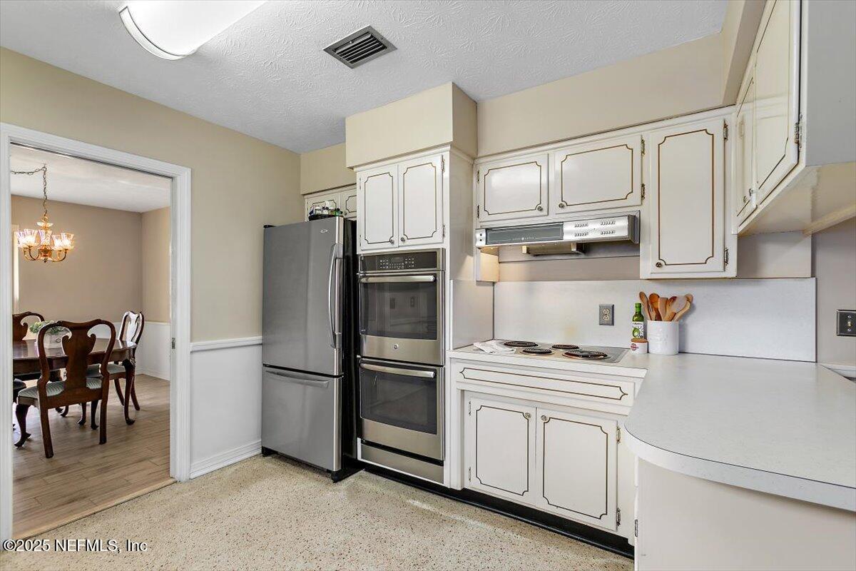 2327 CHERYL Drive
