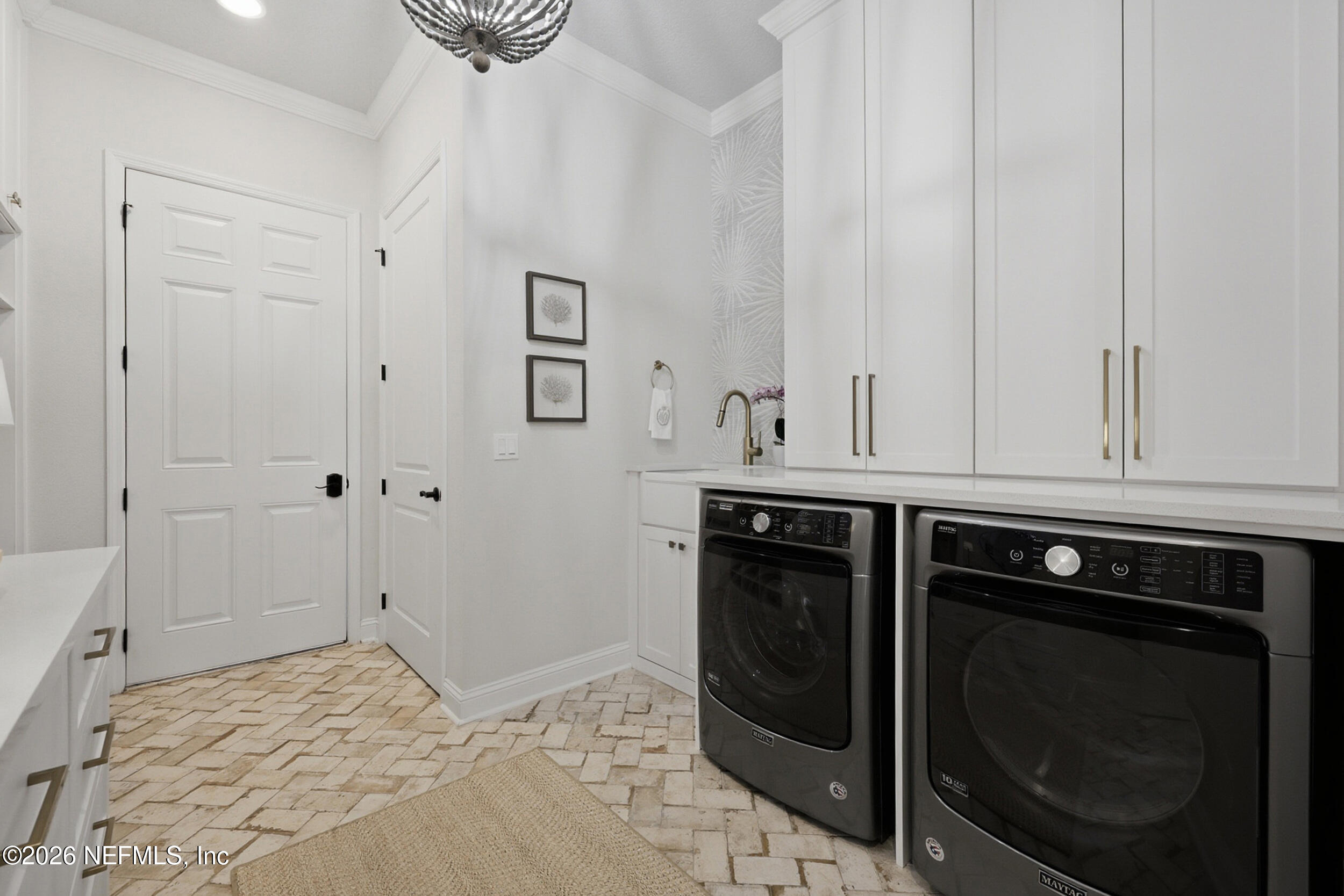 284 FOREST Boulevard, St. Johns