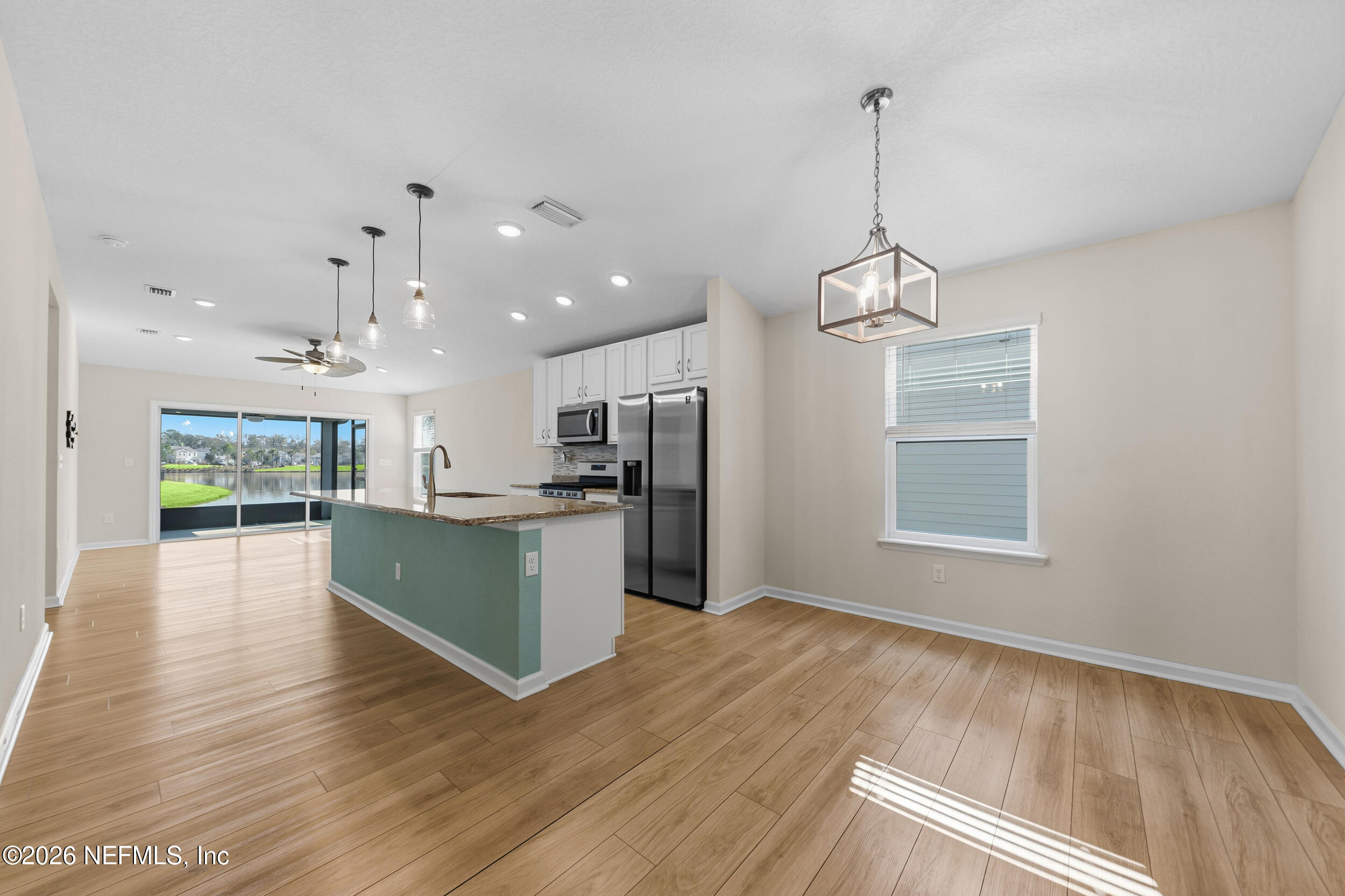 565 CHANDLER Drive, St. Johns