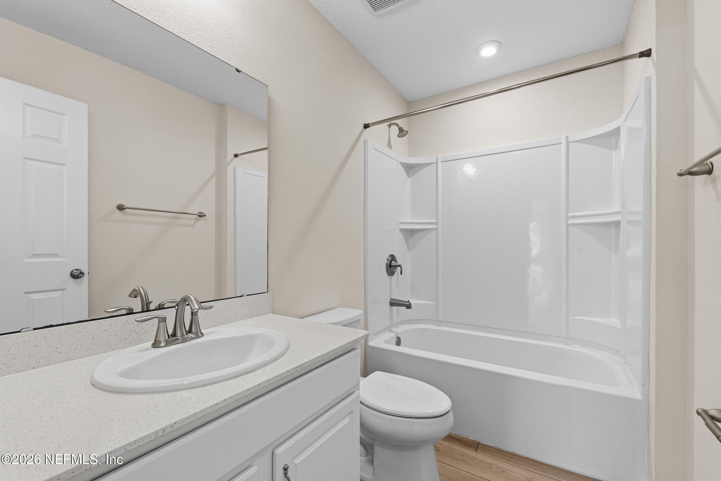 565 CHANDLER Drive, St. Johns