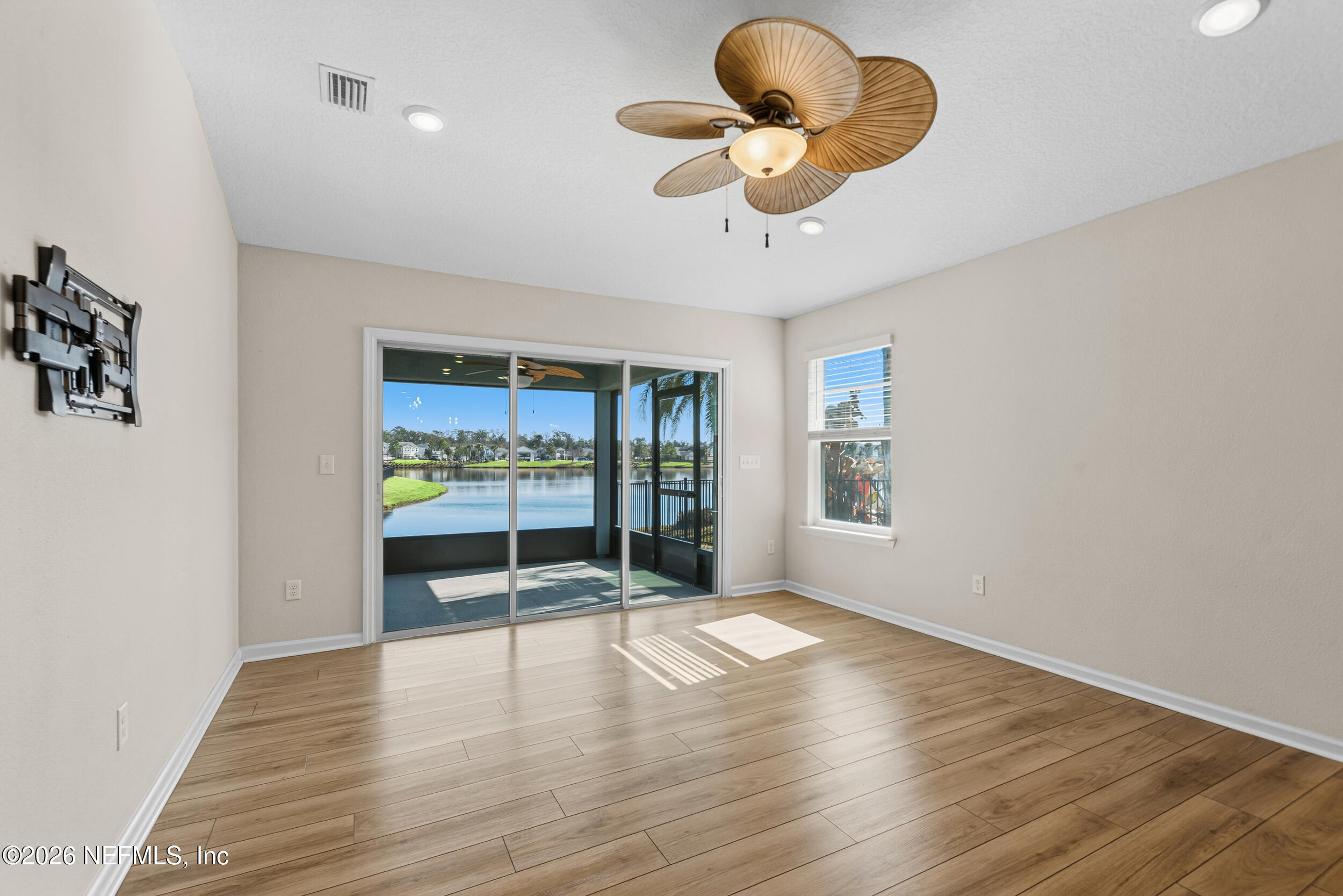 565 CHANDLER Drive, St. Johns
