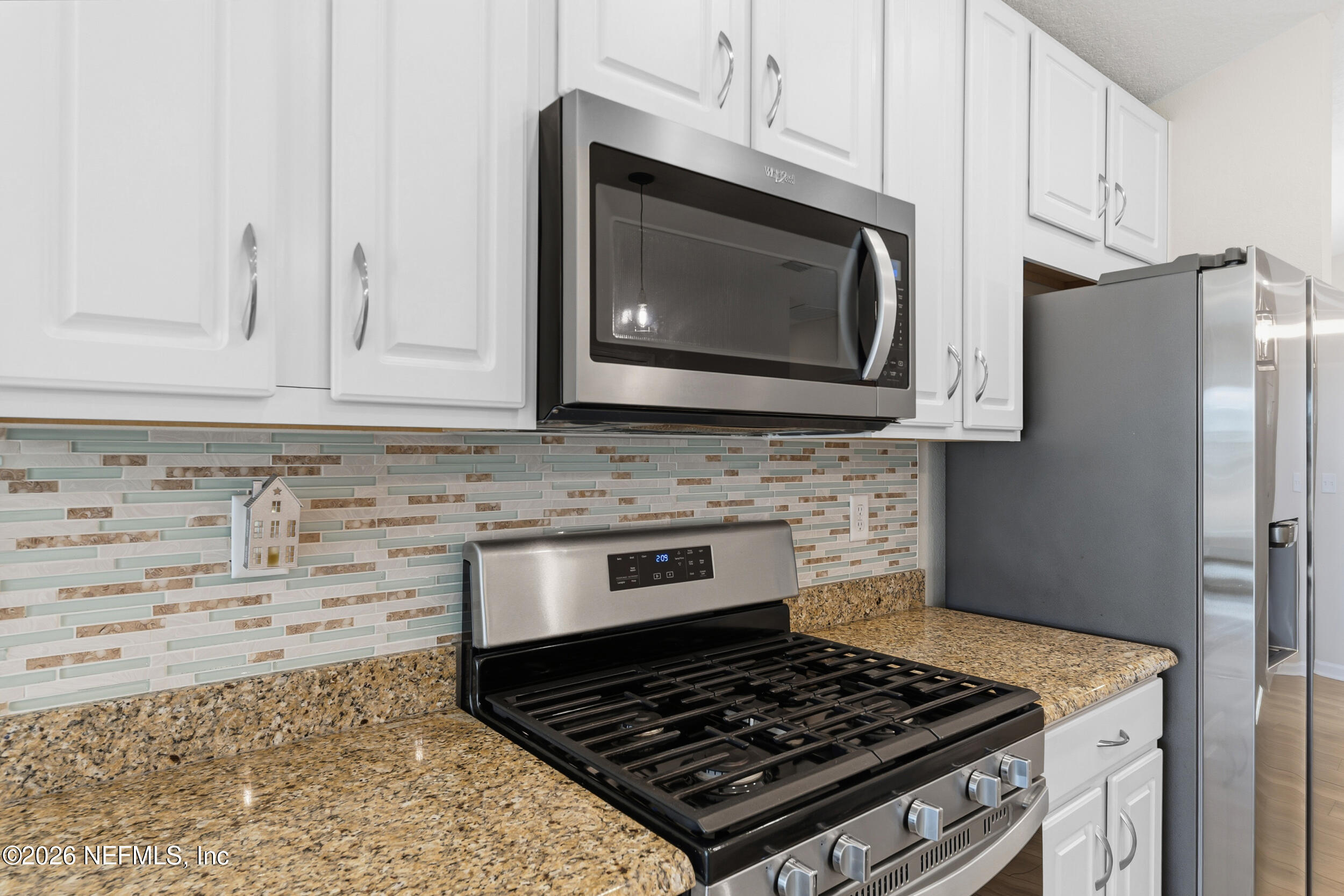 565 CHANDLER Drive, St. Johns