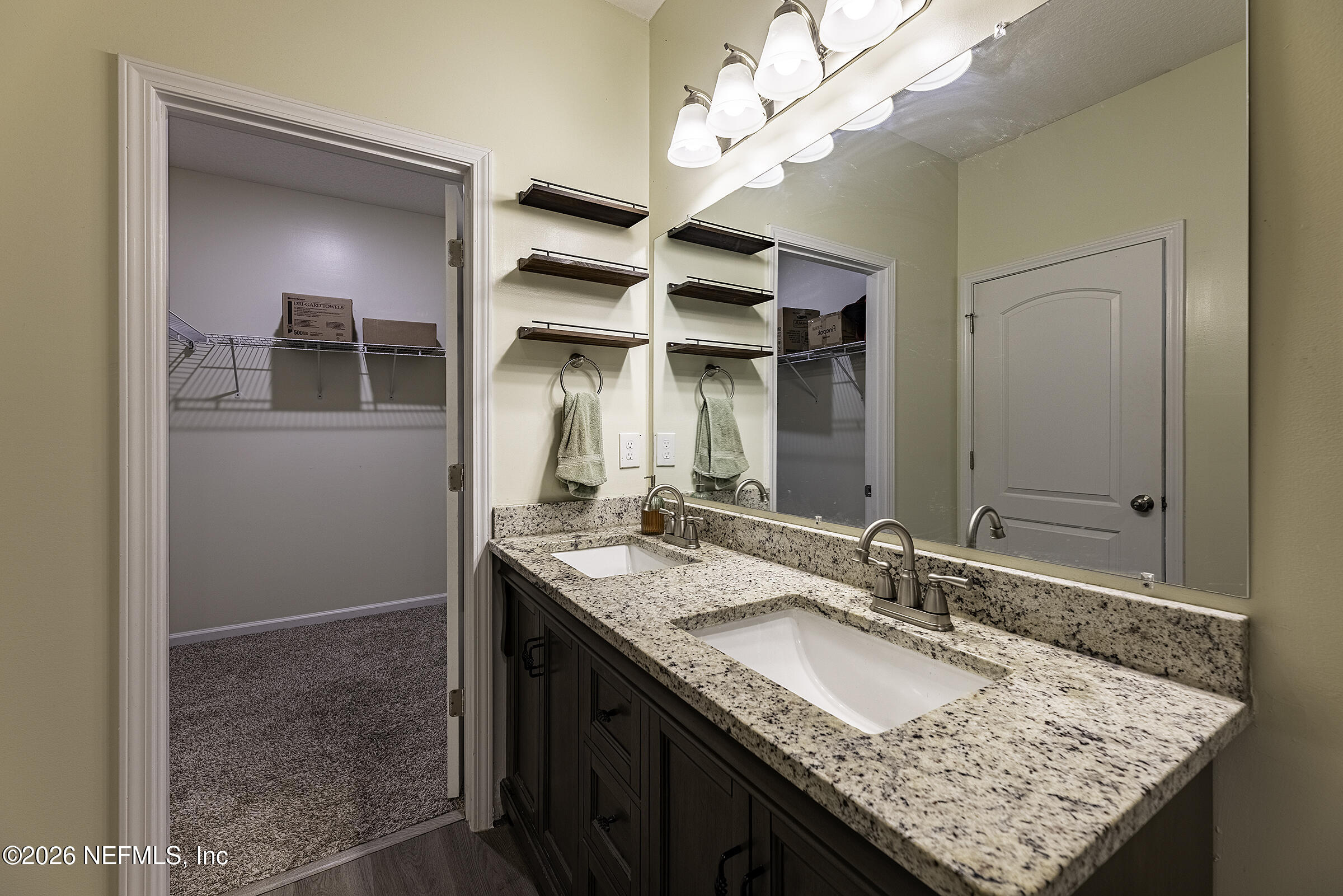 2924 GUAVA Court