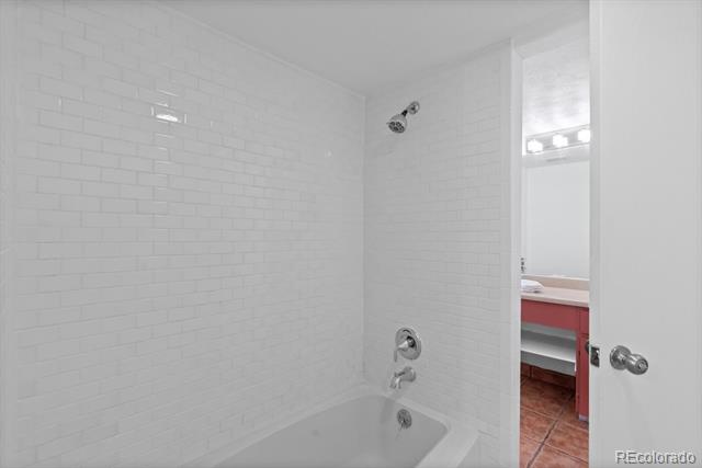 4896 S Dudley Street Unit: 5-8