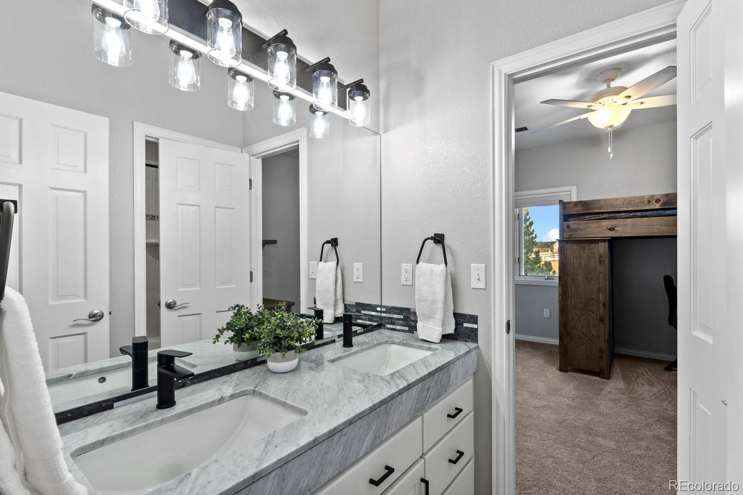 5986 Saddle Creek Trail