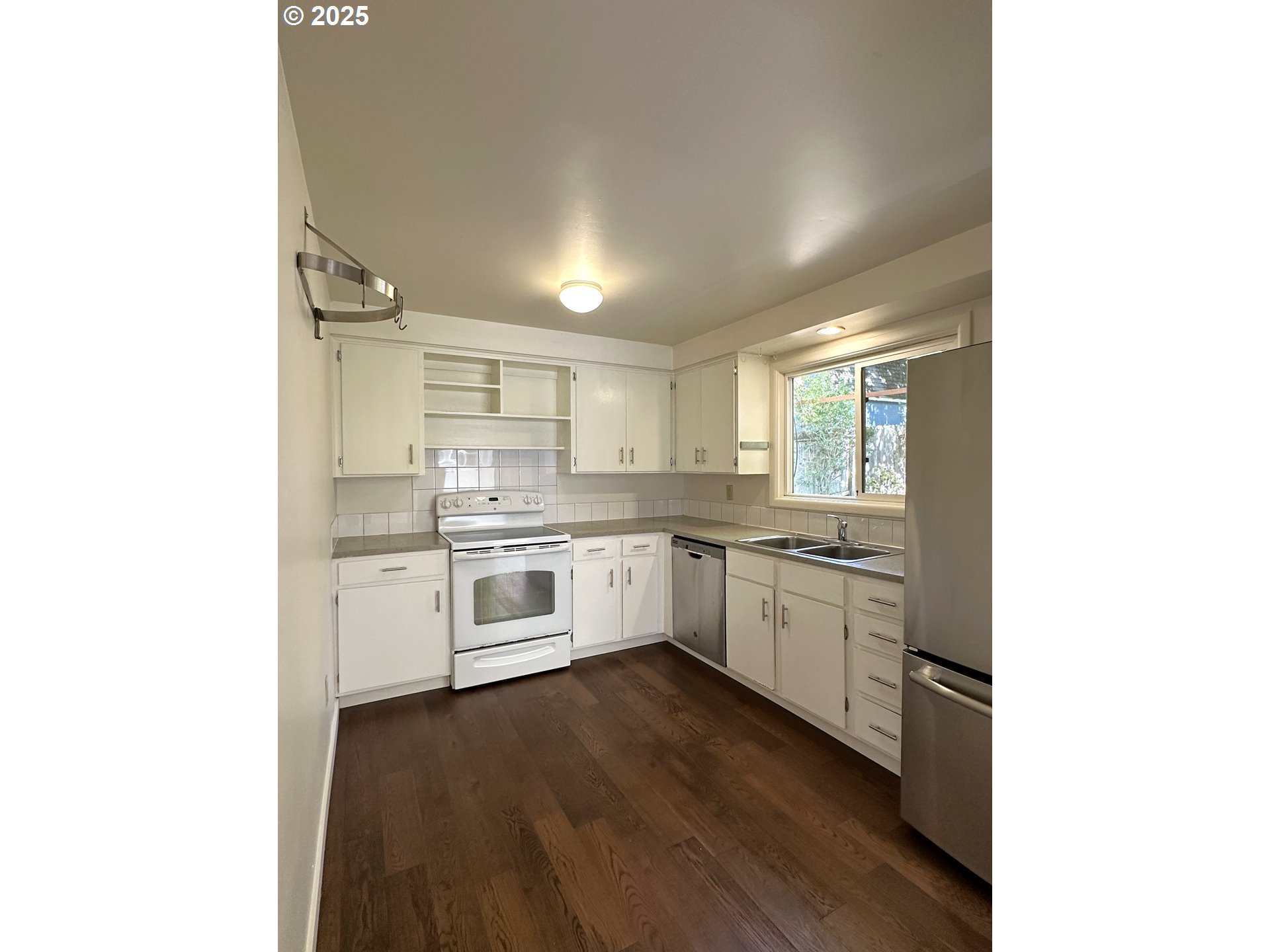 1877 ORCHARD ST