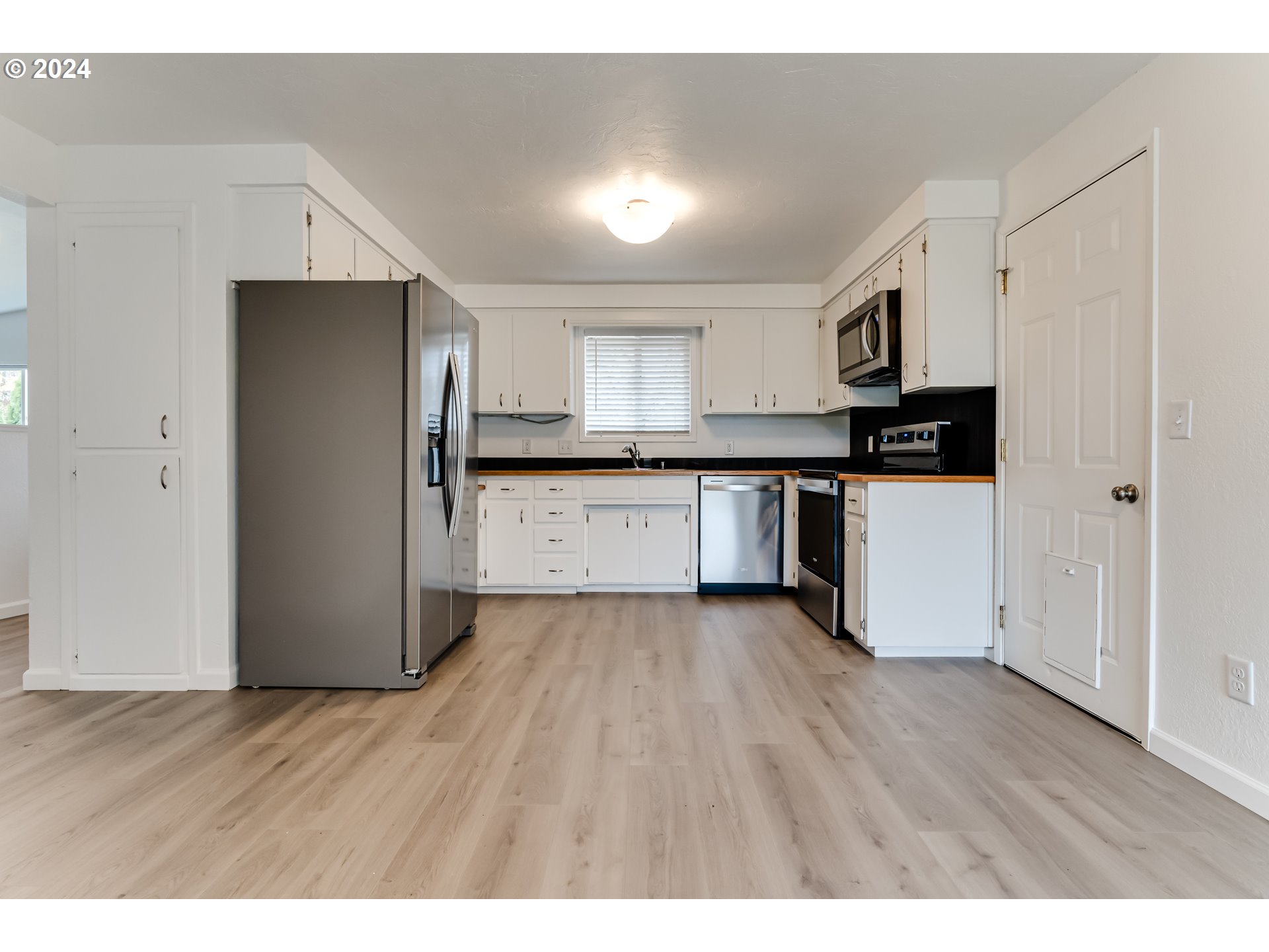 1047 55TH PL