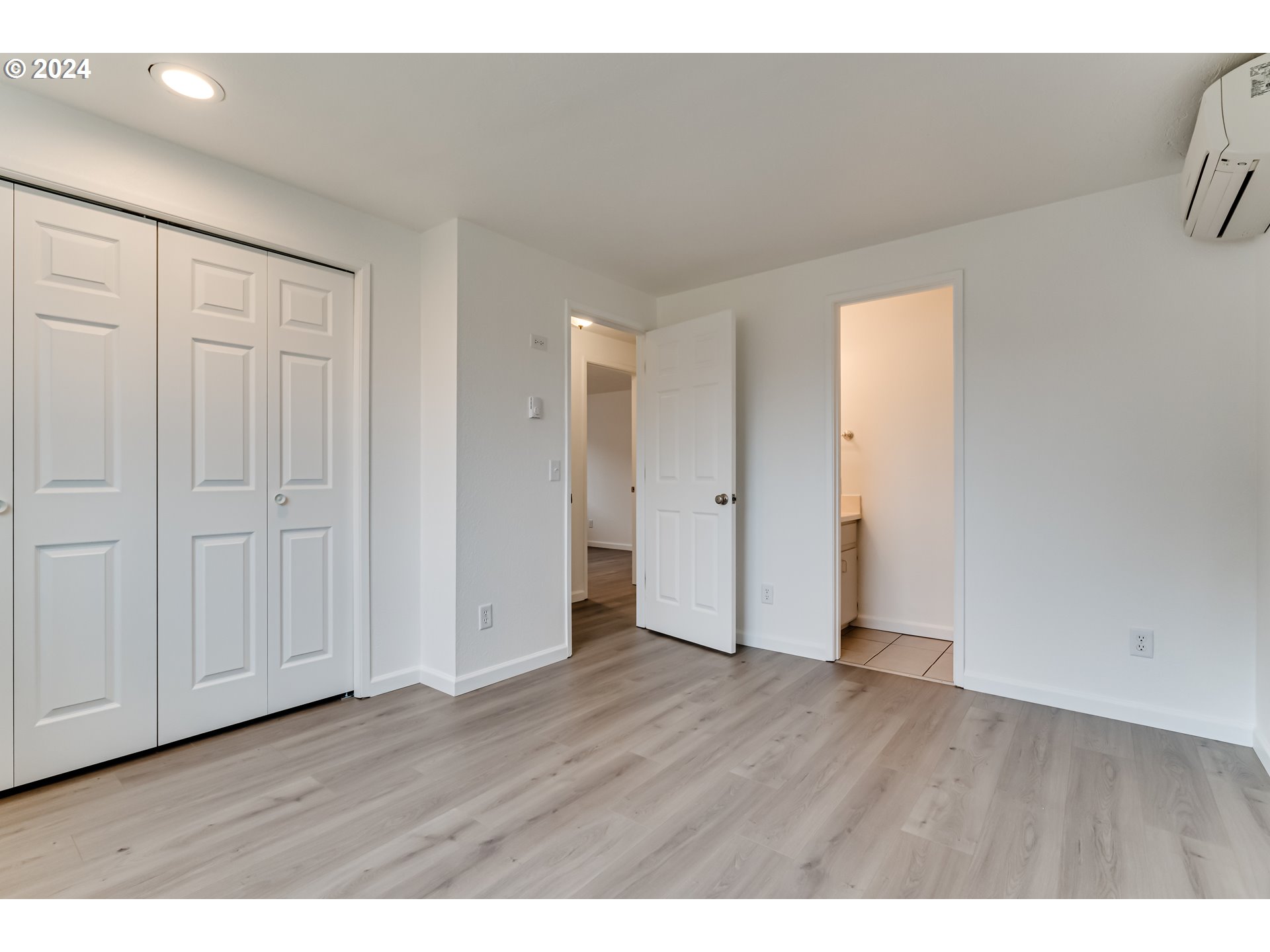 1047 55TH PL