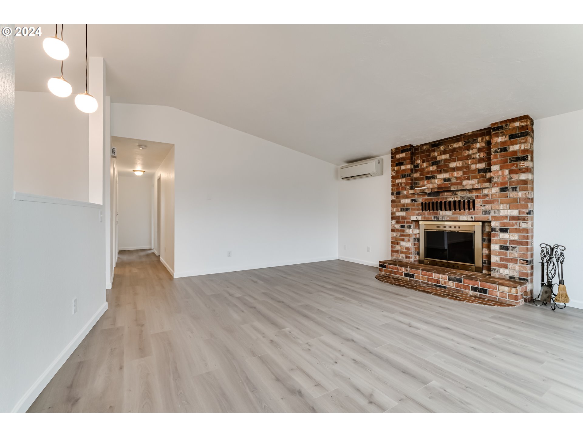 1047 55TH PL