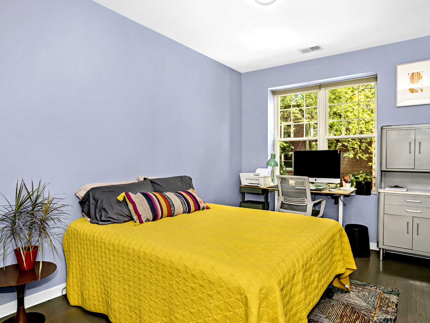7300 N Wolcott Avenue Unit: 201