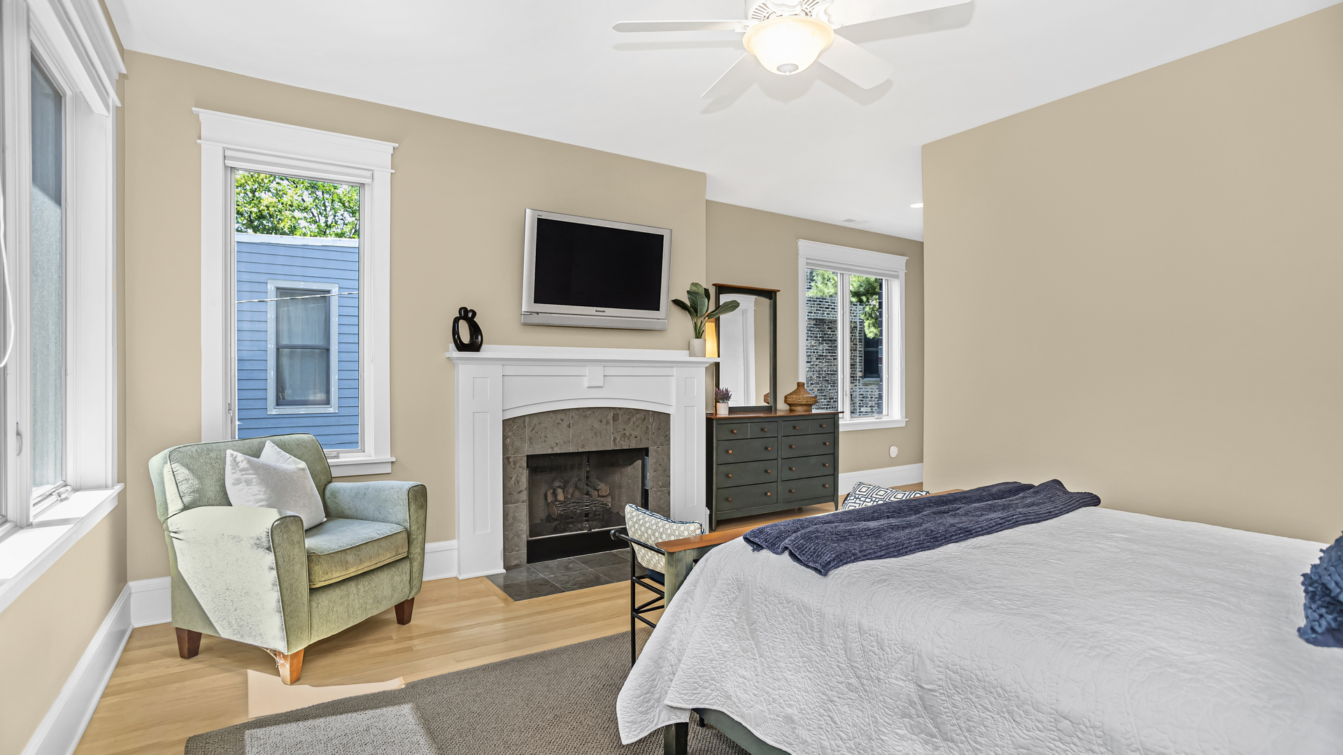 2014 HARRISON Street