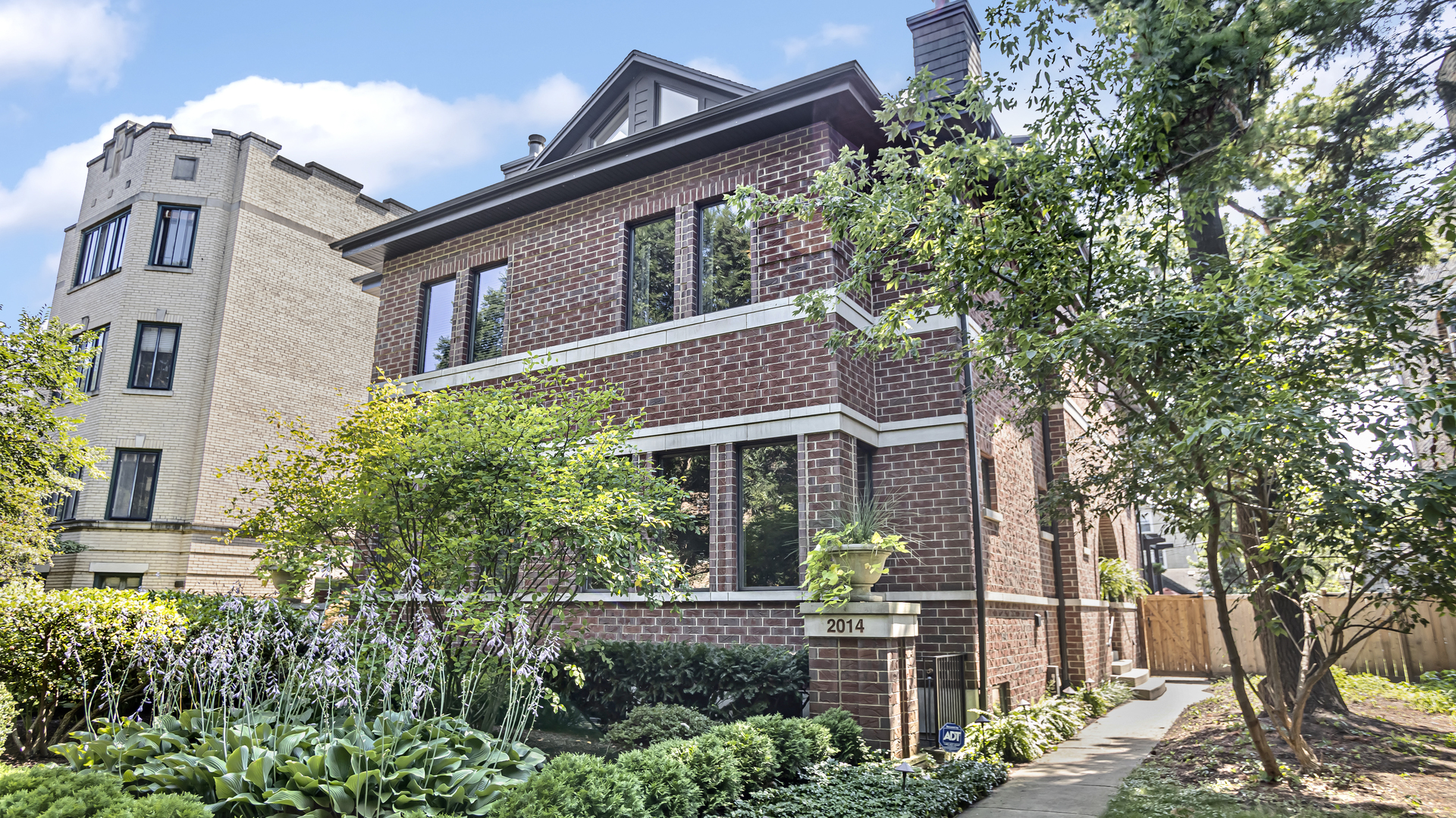 2014 HARRISON Street