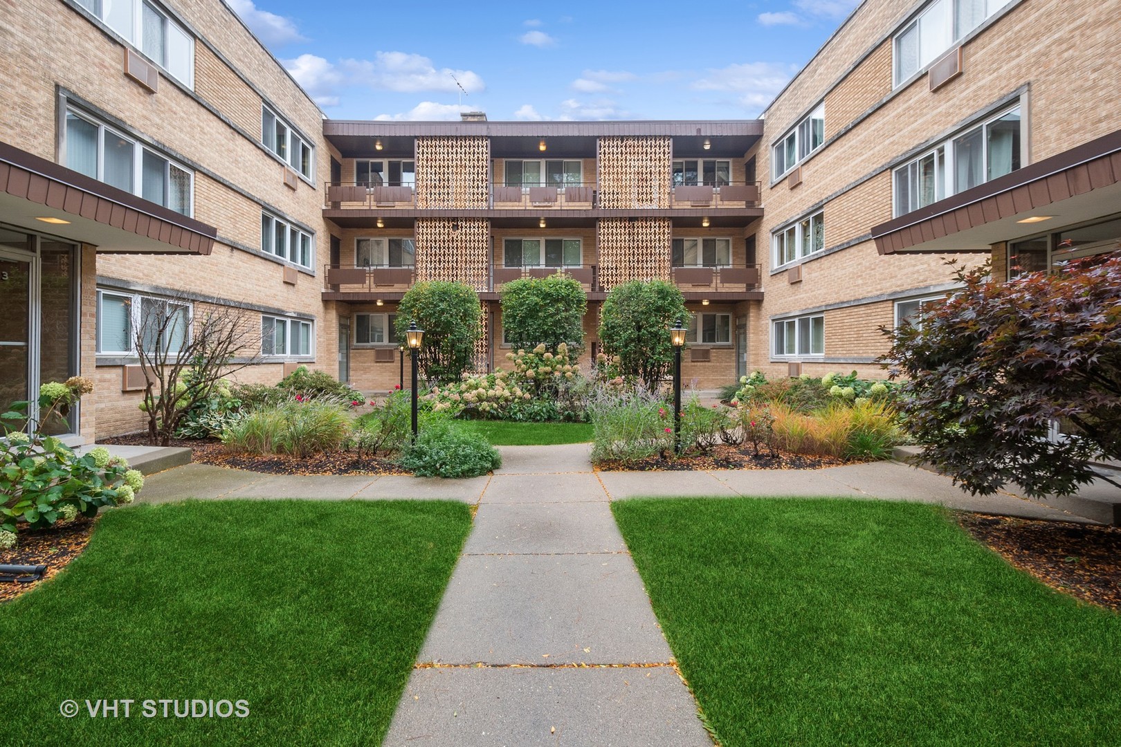 1925 Harrison Street Unit: 3H