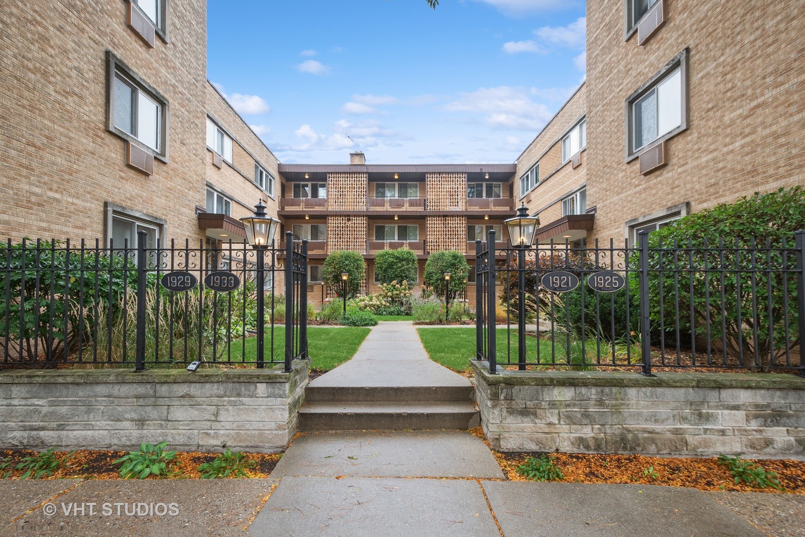 1925 Harrison Street Unit: 3H